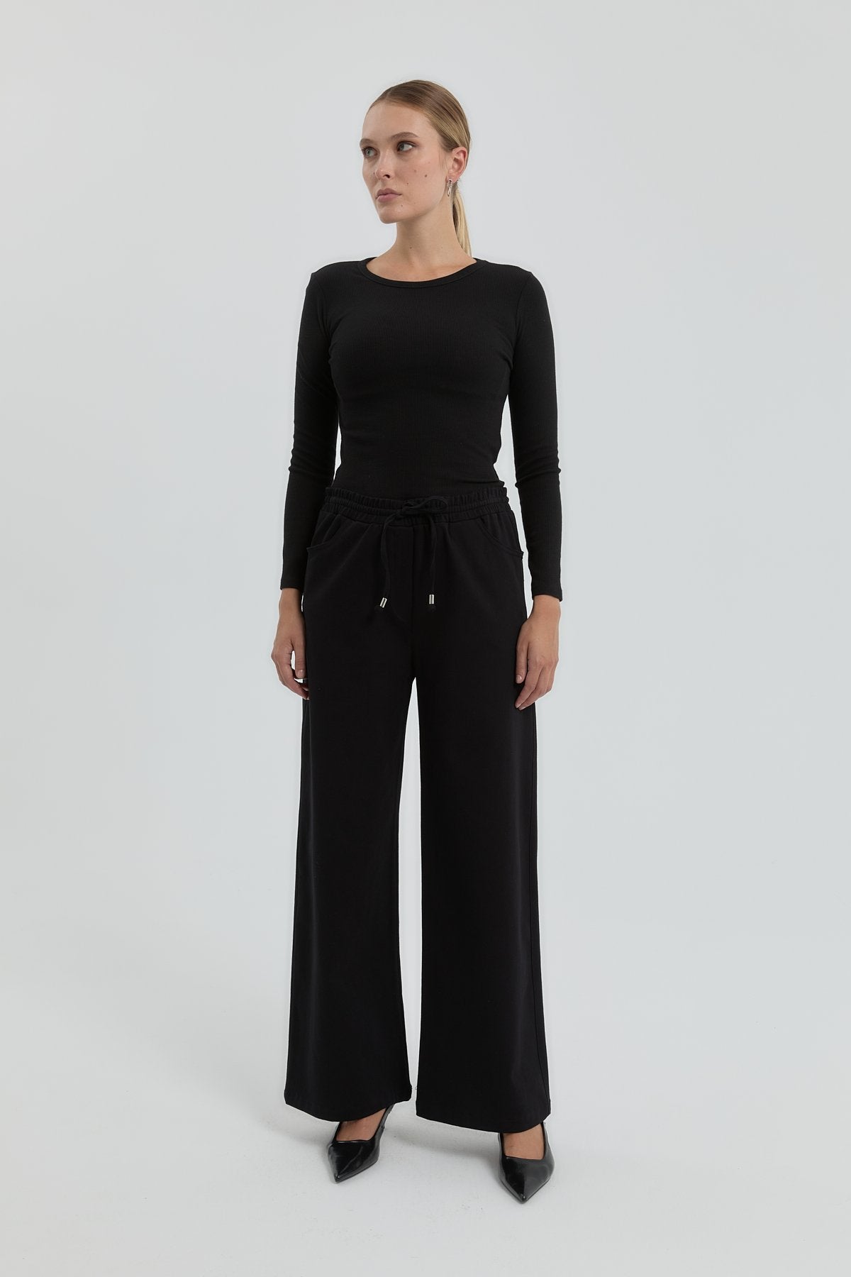 gabardin-beli-lastikli-bol-paca-pantolon-siyah-254571.jpg