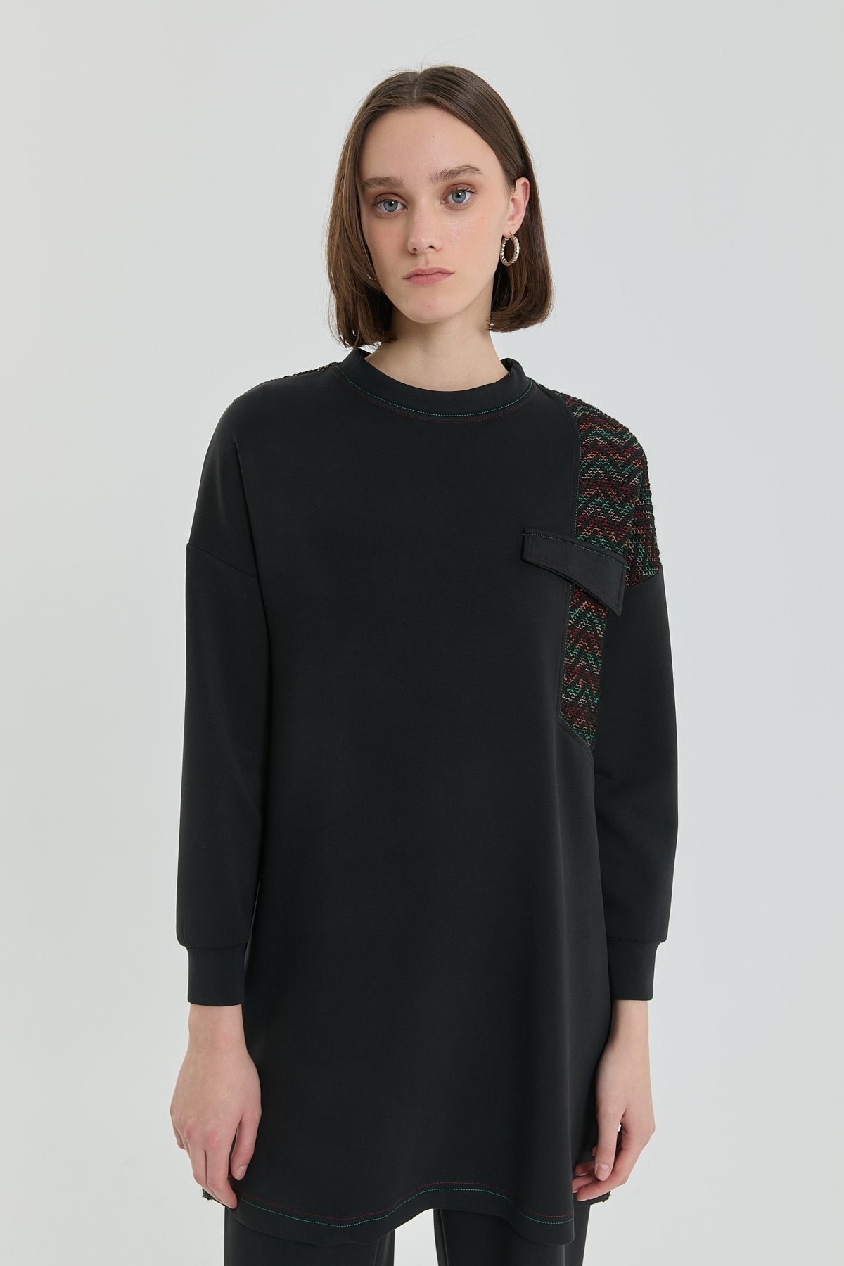garnili-kesik-detayli-sweat-siyah-258610.jpg