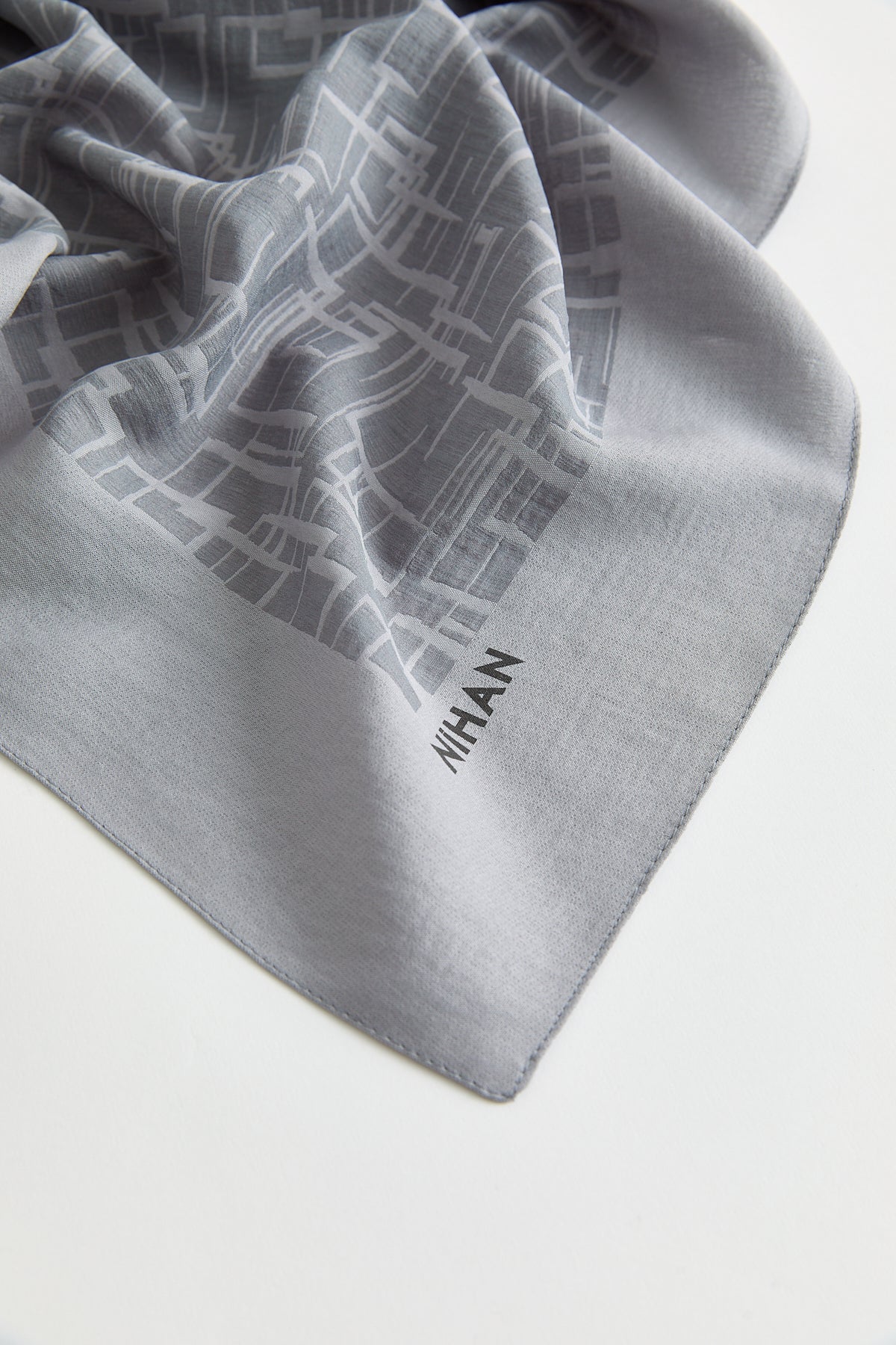 Geometric Pattern Jacquard Scarf - Grey