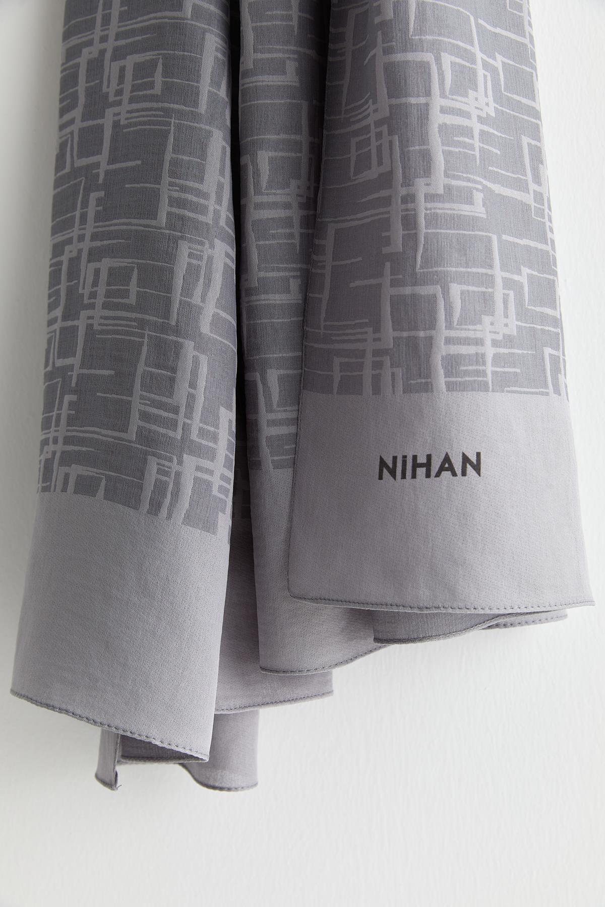 Geometric Pattern Jacquard Shawl - Grey
