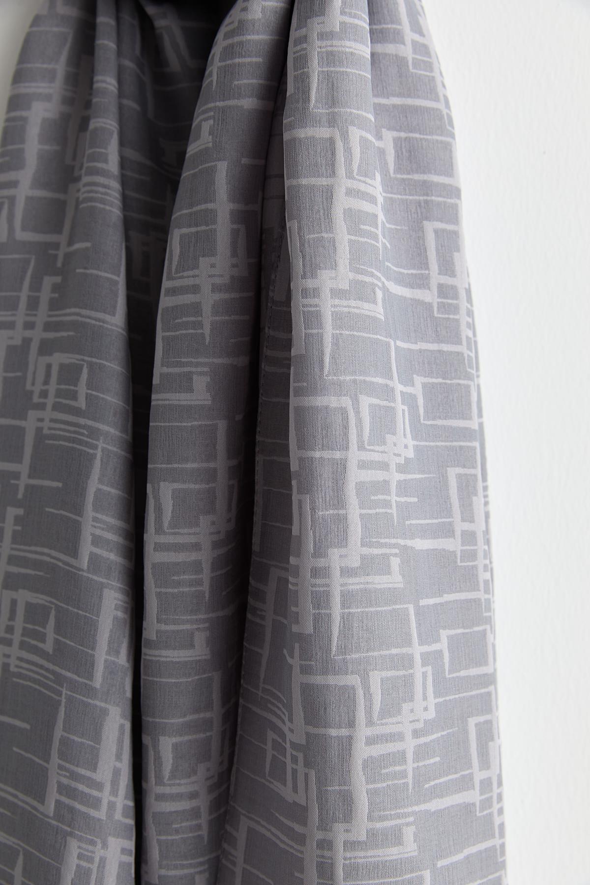 Geometric Pattern Jacquard Shawl - Grey