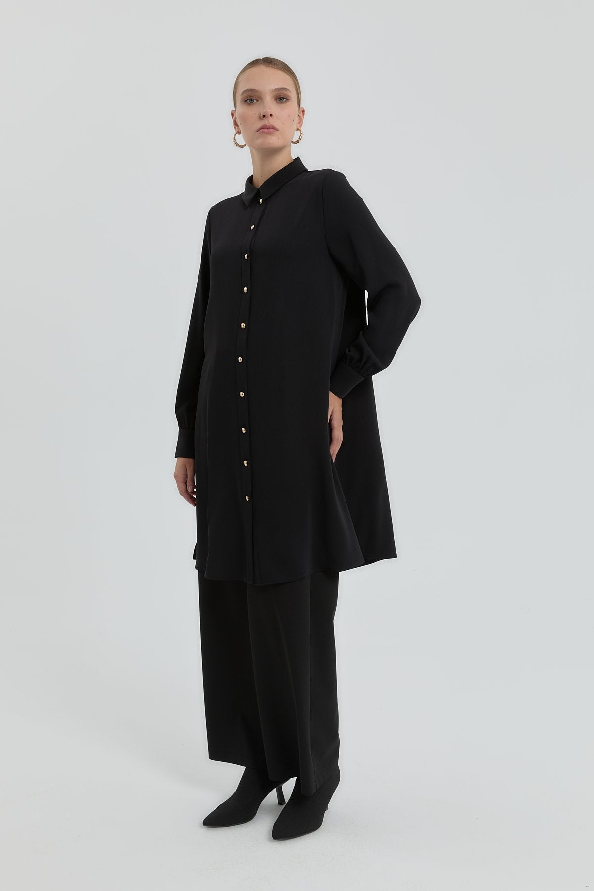 gold-dugmeli-gomlek-yaka-tunik-siyah-256252.jpg