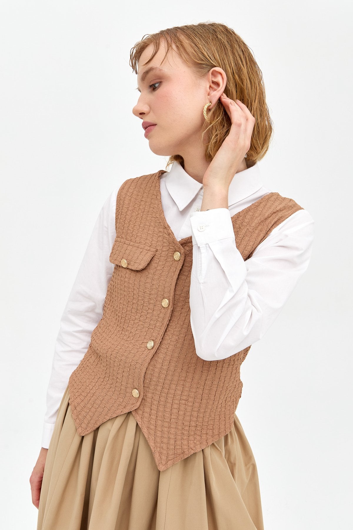 Gold Buttoned Vest - Beige