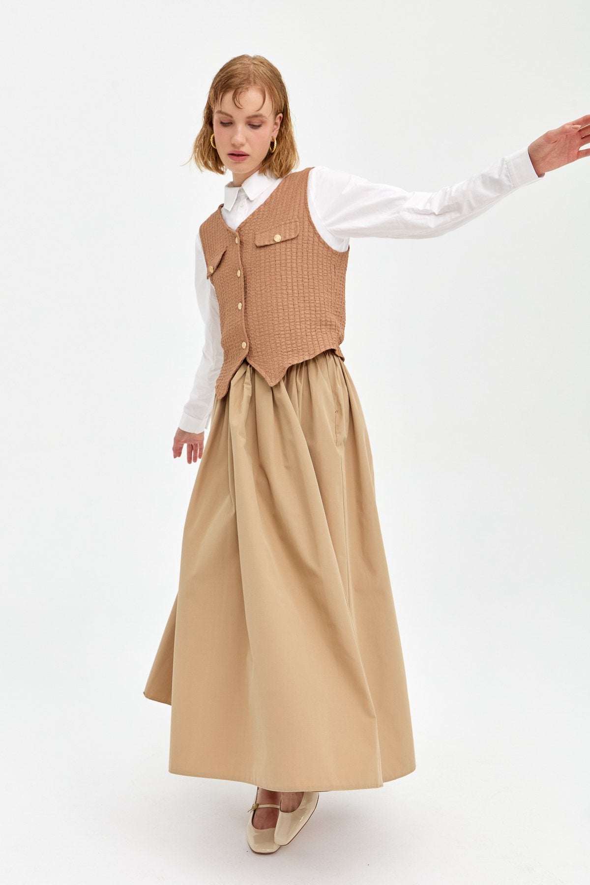 Gold Buttoned Vest - Beige