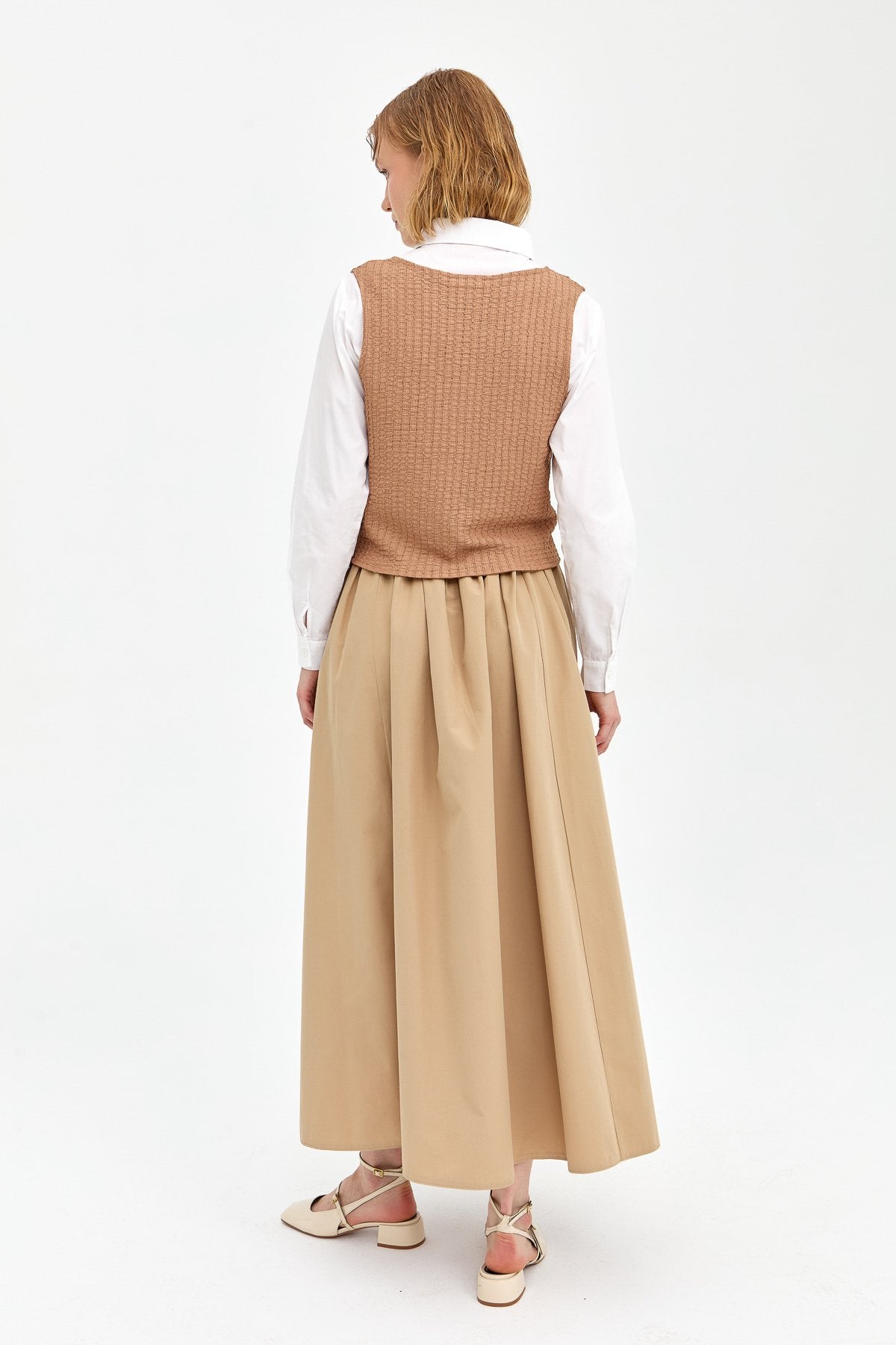 Gold Buttoned Vest - Beige