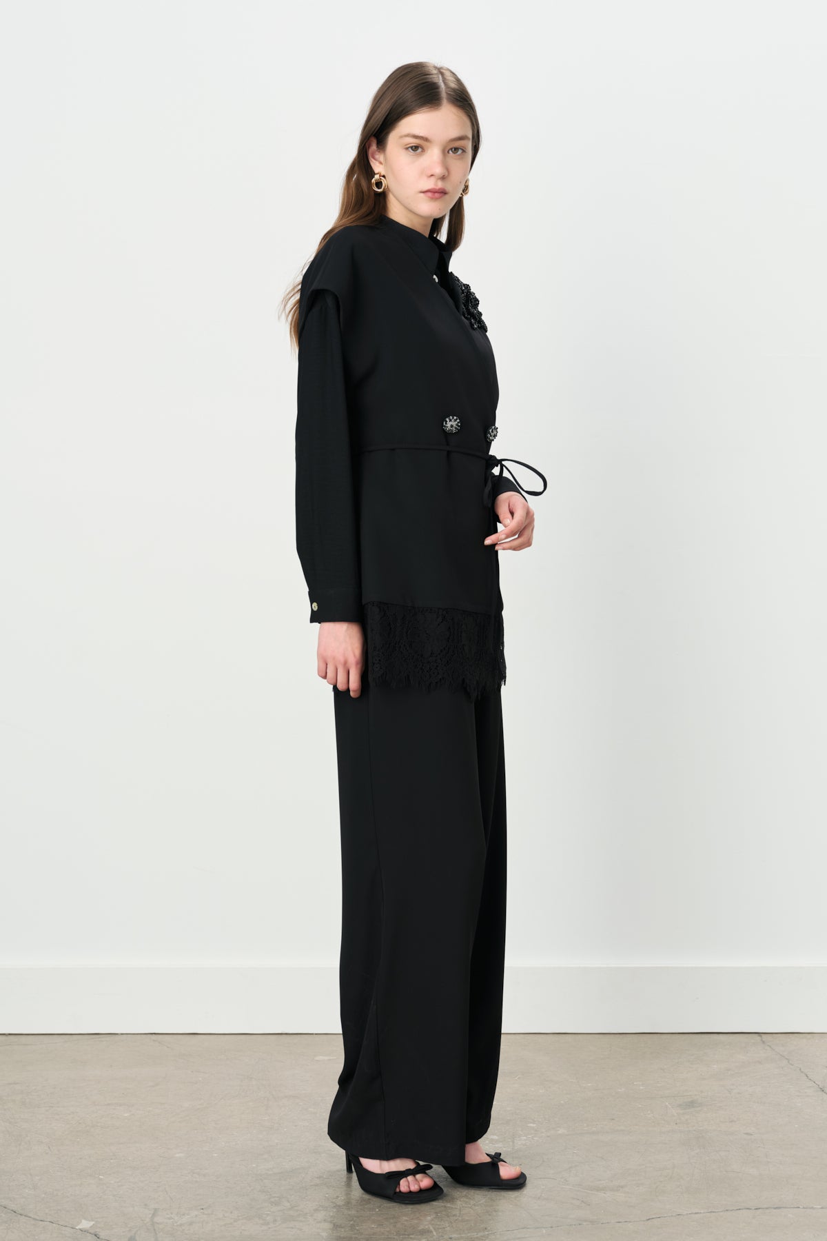Rose Detailed Vest and Pants Set - Black