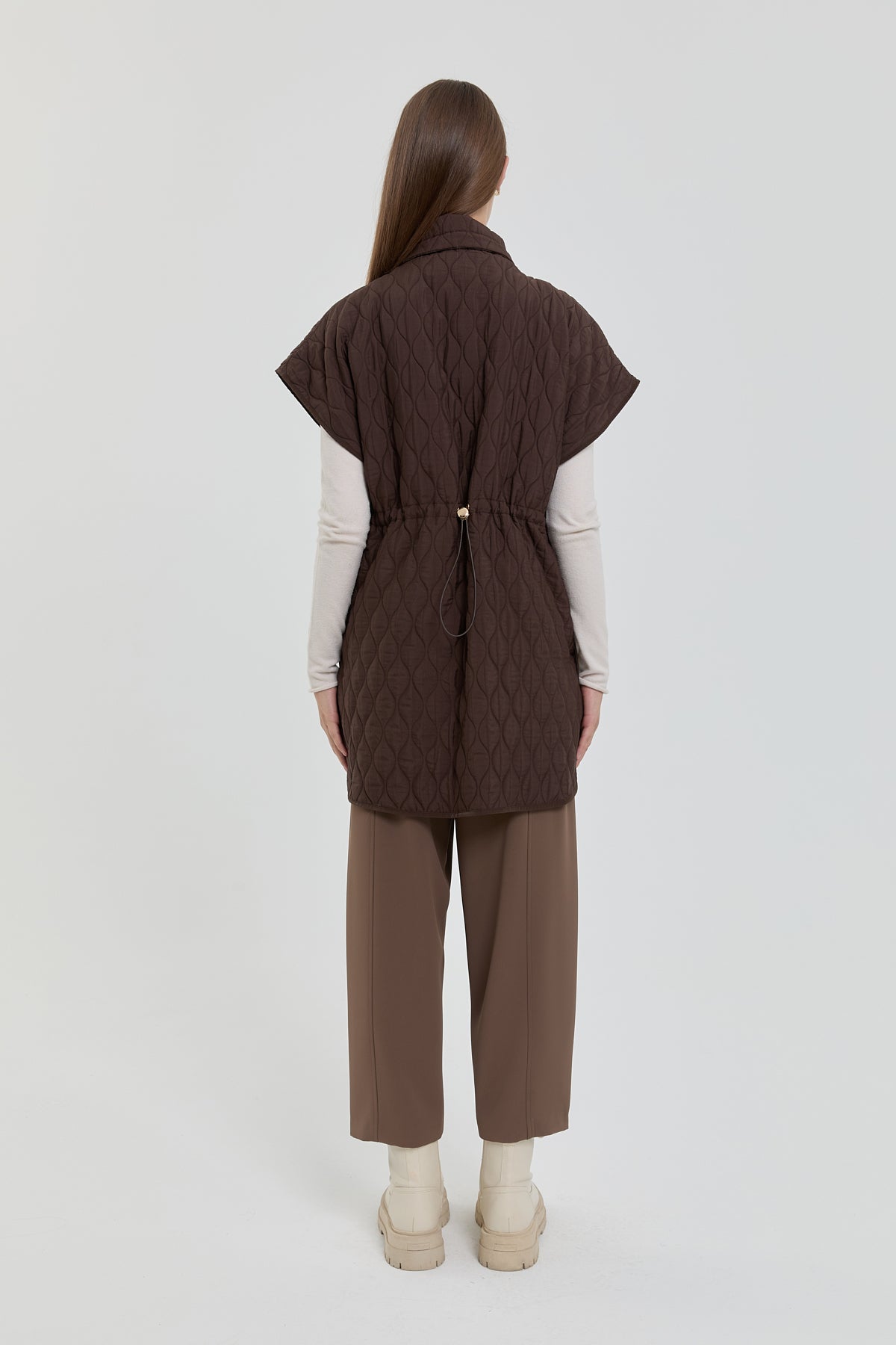 Thin Quilted Vest with Gathered Waist - Coffee