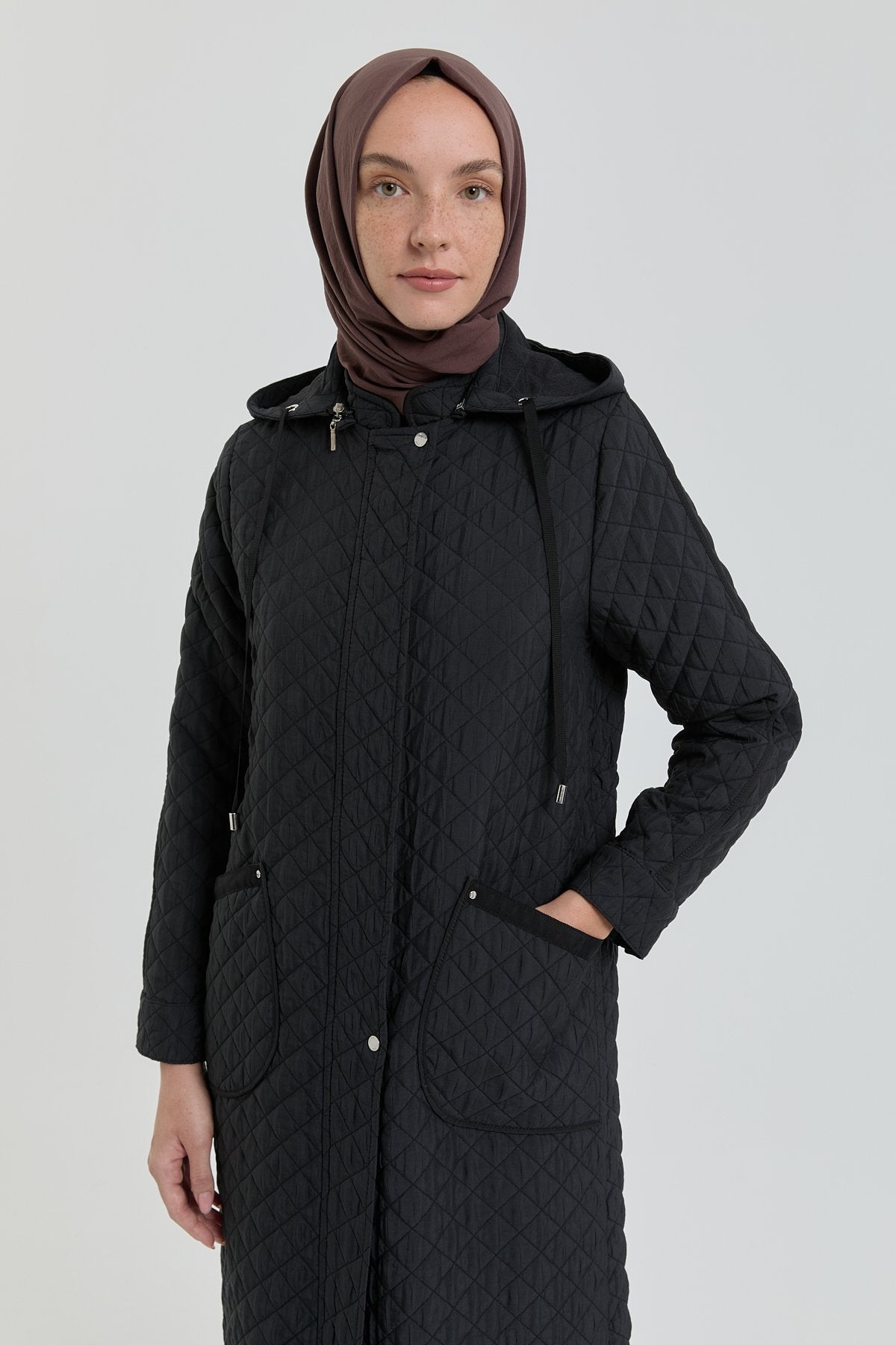 ince-kapitone-cep-detayli-kap-siyah-257306.jpg