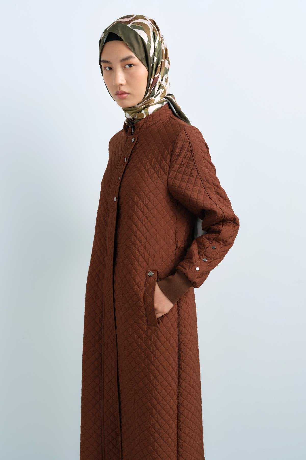Thin Quilted Ribbed Trench Coat with Snap Button Details - Brown