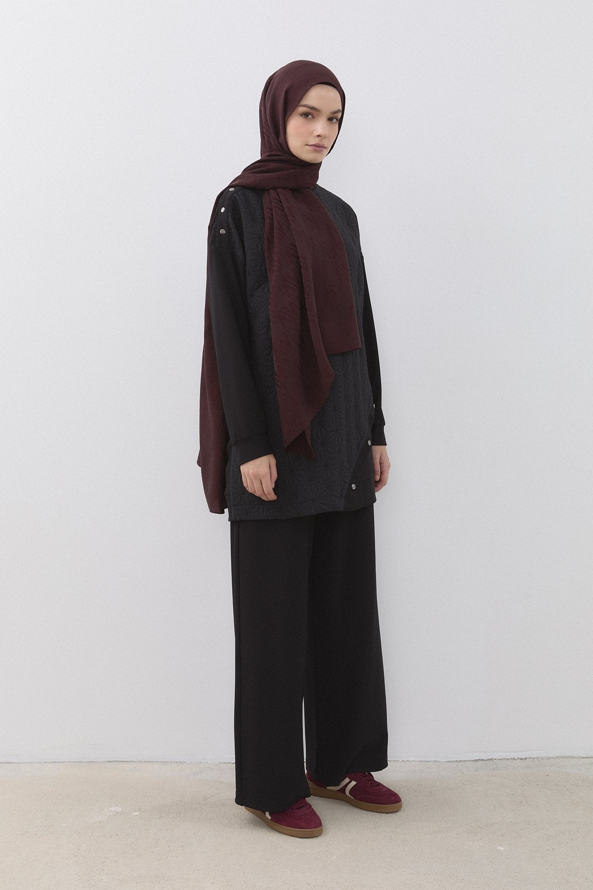 ince-kapitone-detayli-orme-pantolon-tunik-takim-siyah-260972.jpg