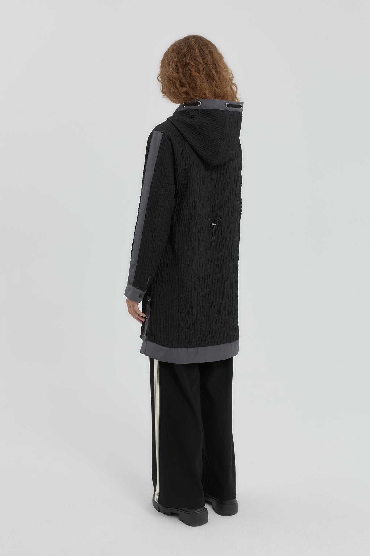 Thin Quilted Hooded Jacket - Black