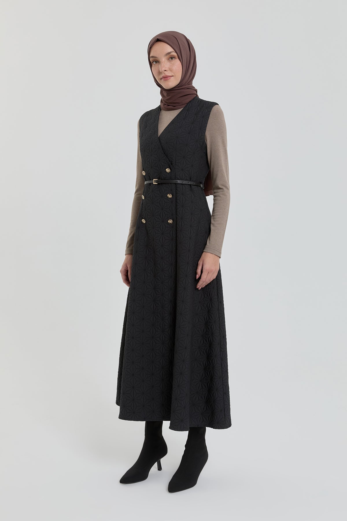 Thin Quilted Waistcoat with Belt - Black
