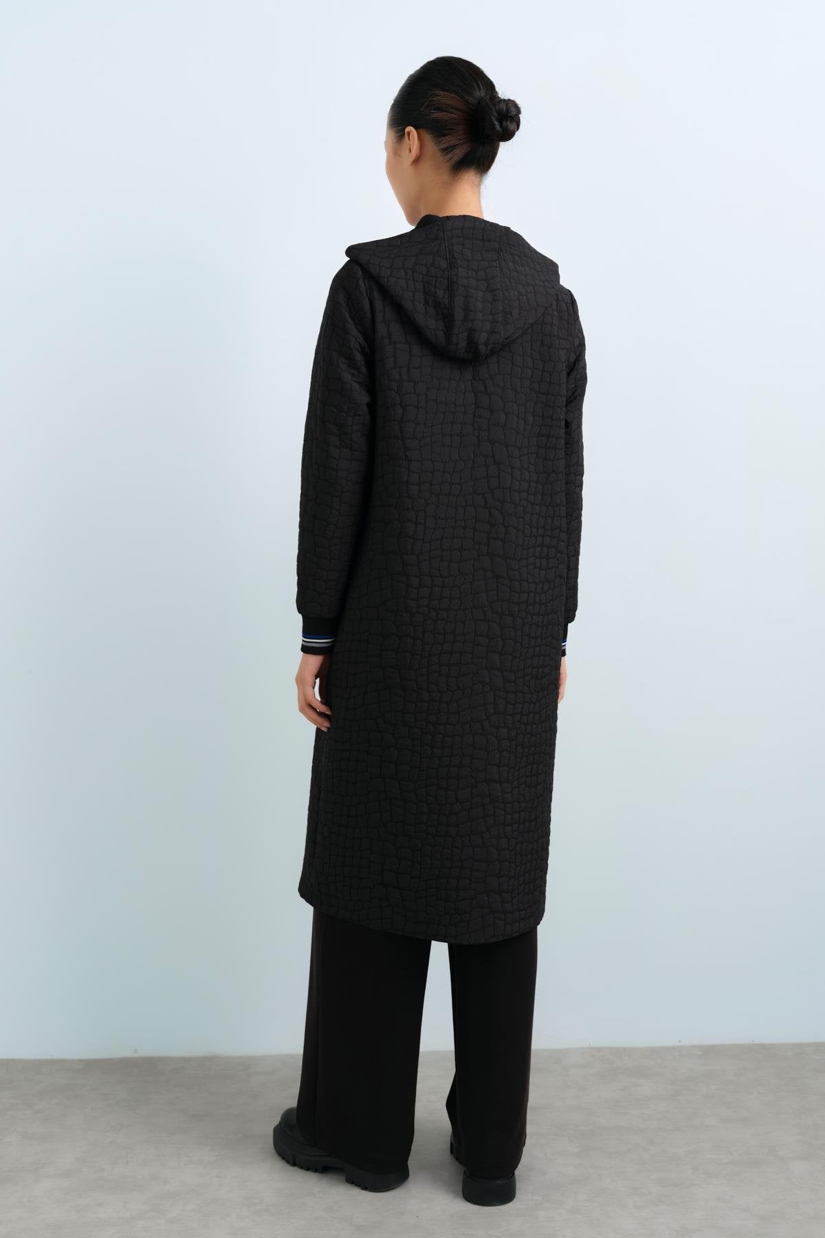 Thin Quilted Sleeves, Ribbed Hooded Jacket - Black
