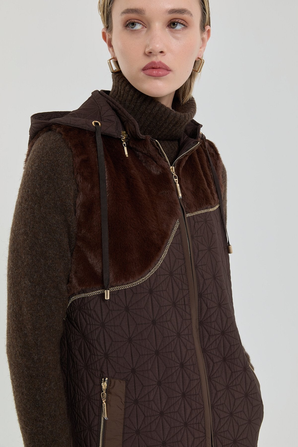 Thin Quilted Vest with Plush Details - Coffee