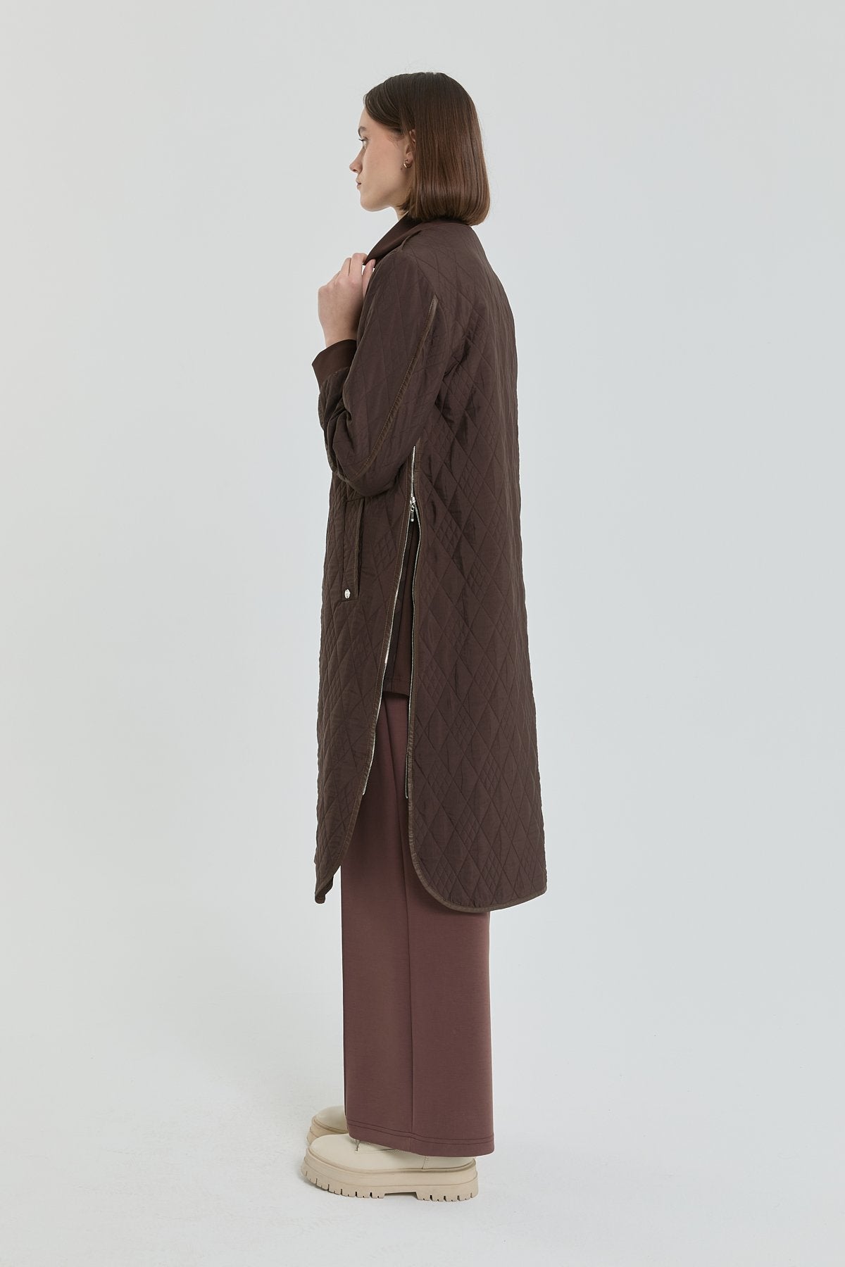 Fine Quilted Ribbed Coat - Coffee