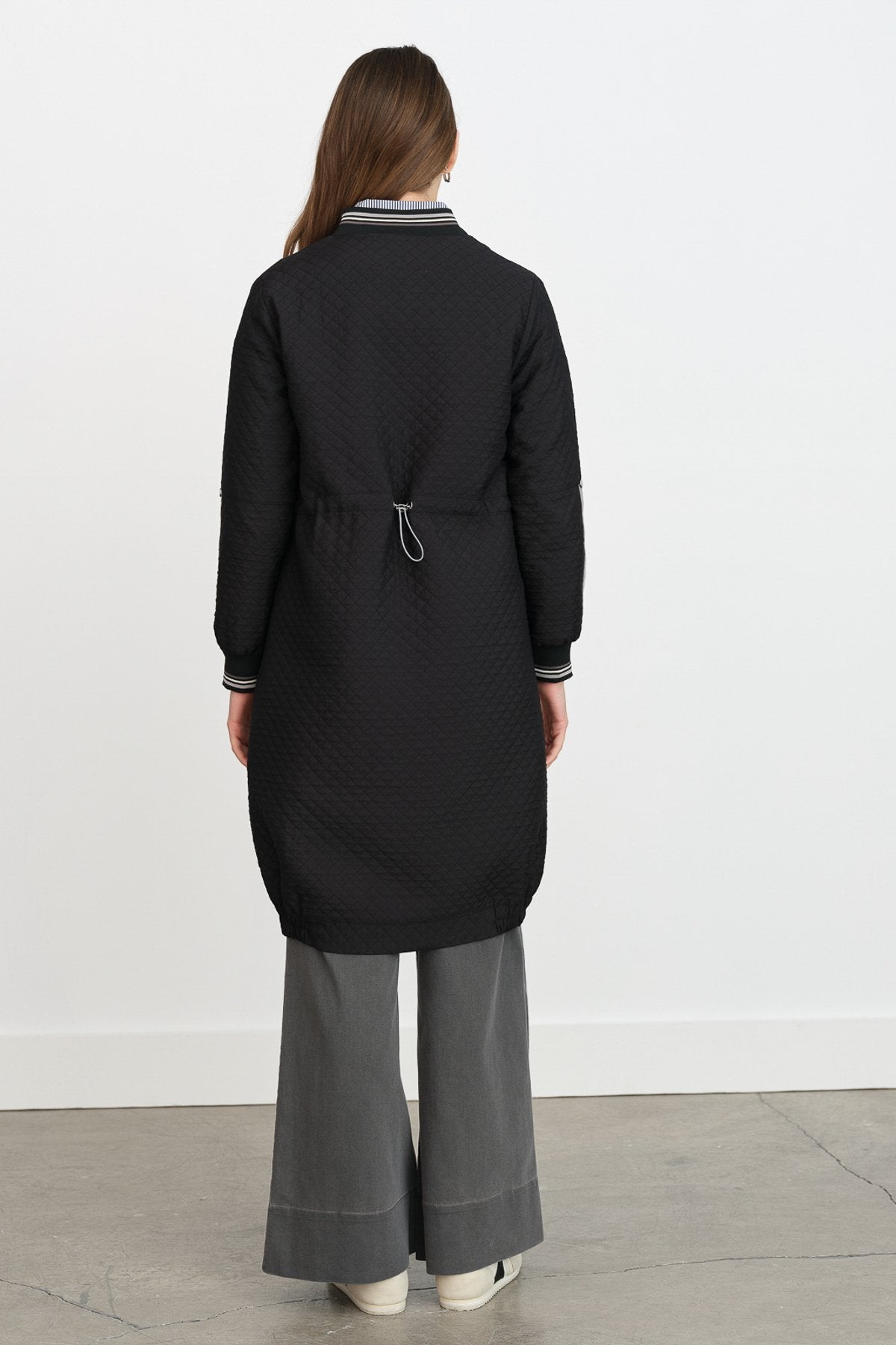 Fine Quilted Ribbed Coat - Black