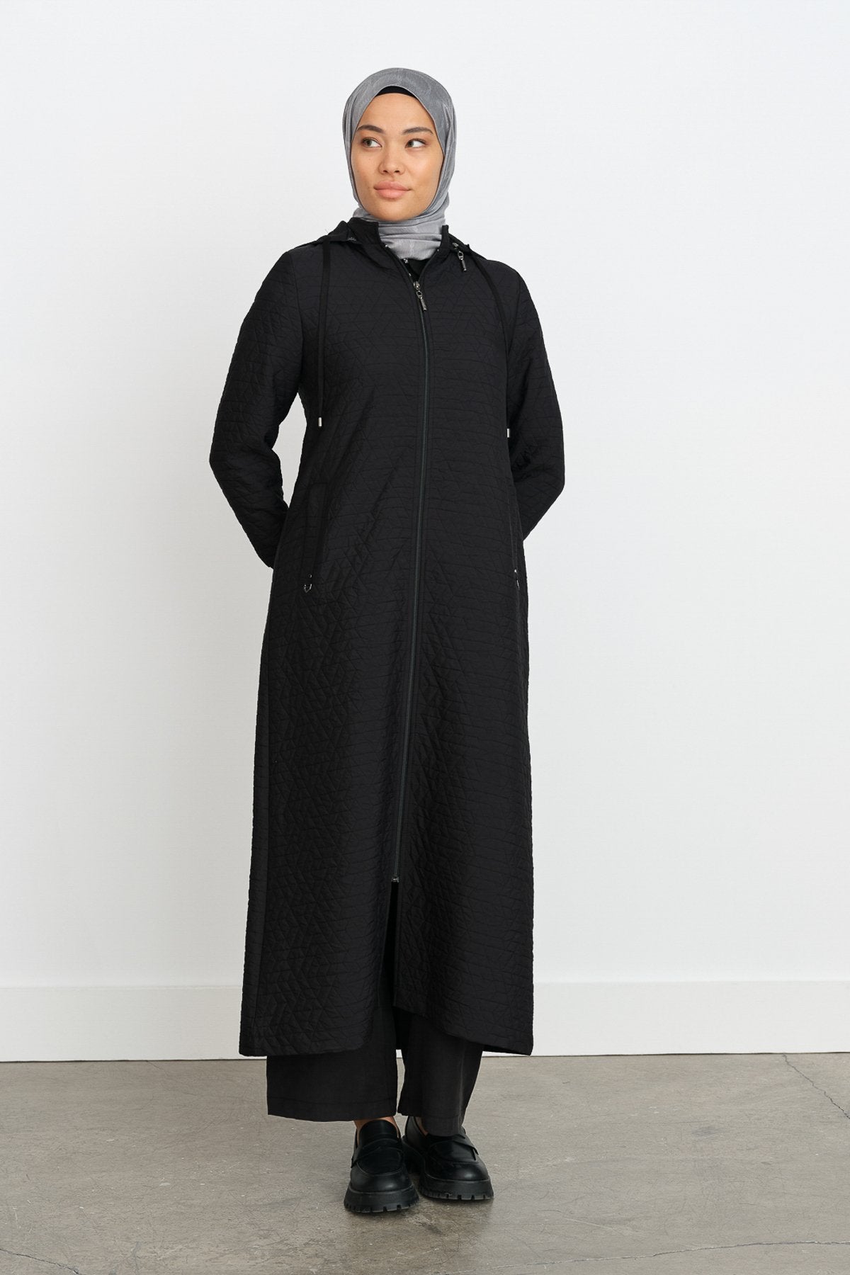 ince-kapitone-ribanali-pardesu-siyah-246408.jpg