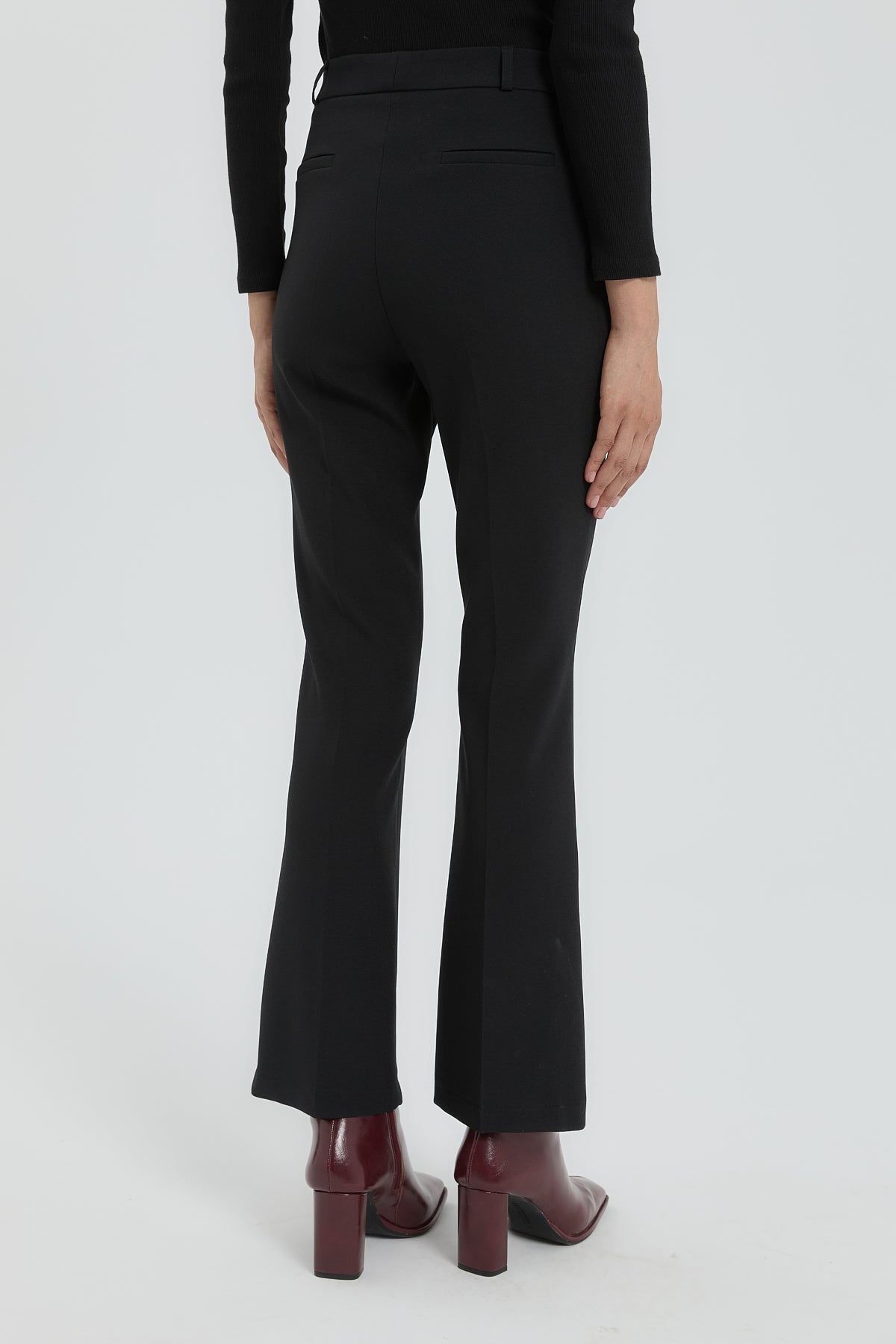 Spanish-style flared trousers - Black