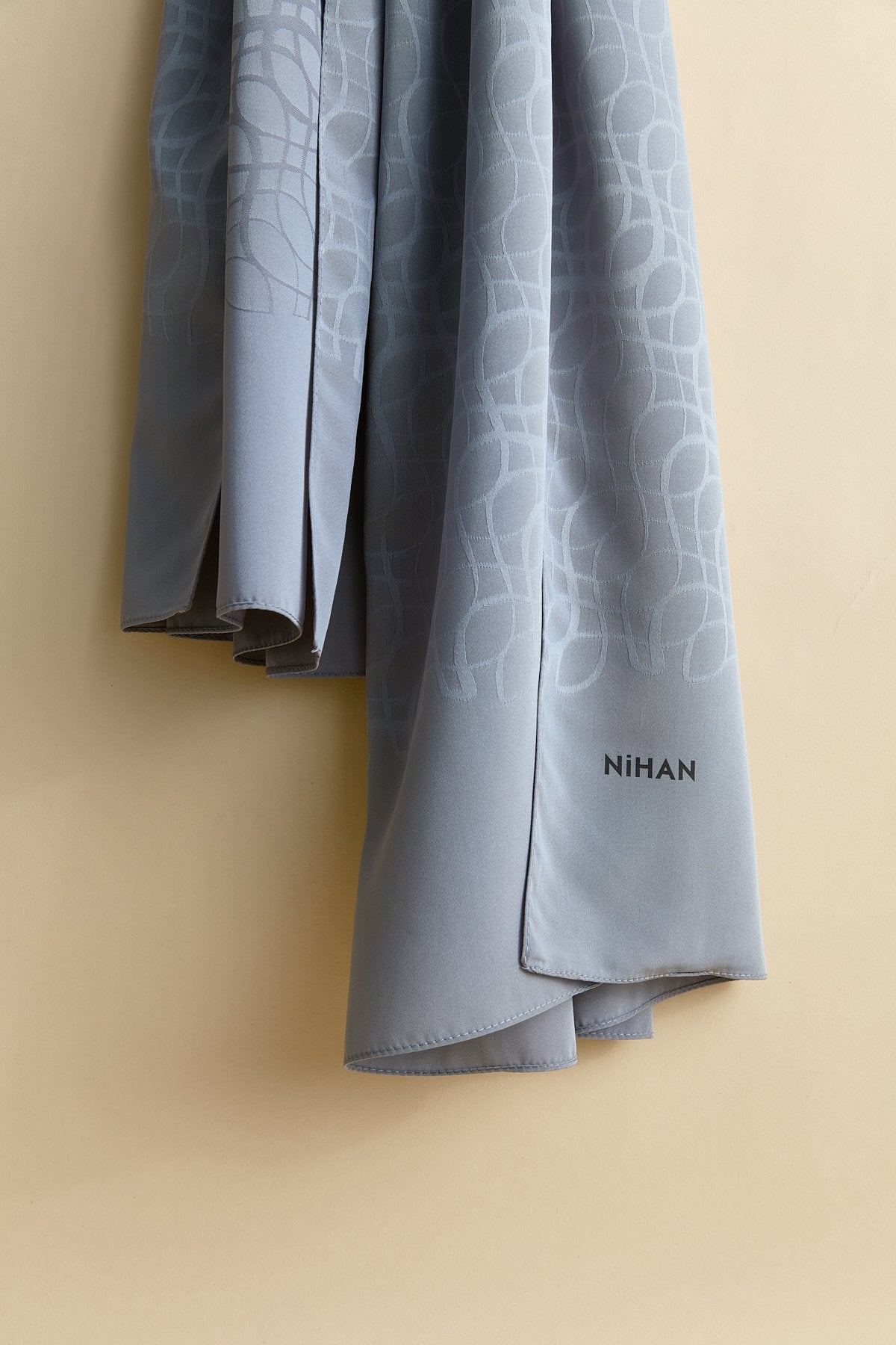 Jacquard Patterned Shawl - Anthracite