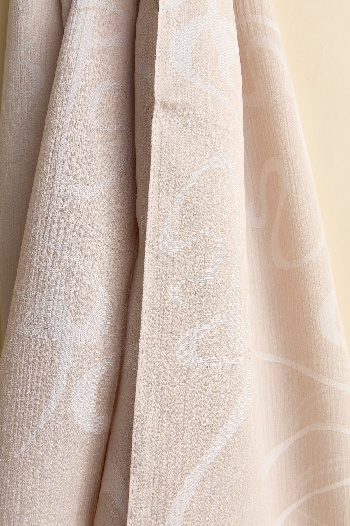 Jacquard Patterned Shawl - Beige