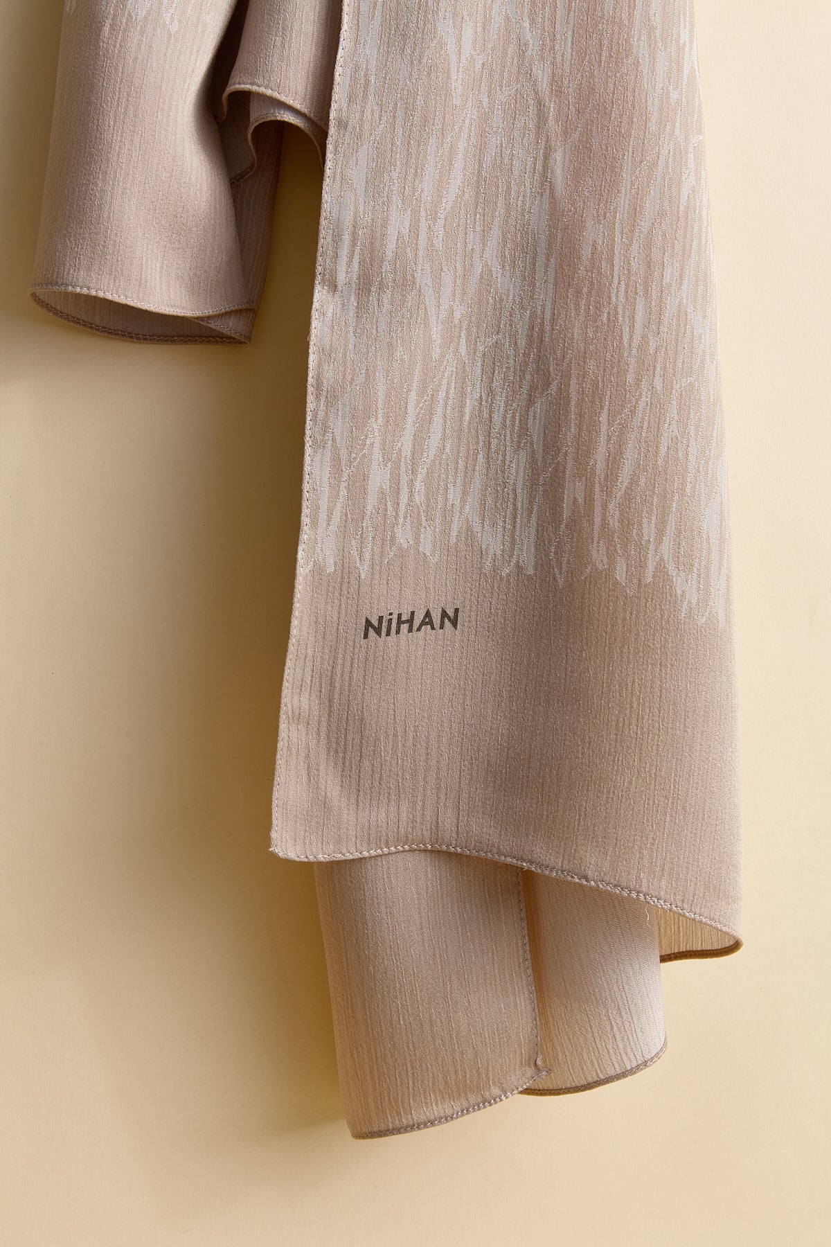Jacquard Patterned Shawl - Sand
