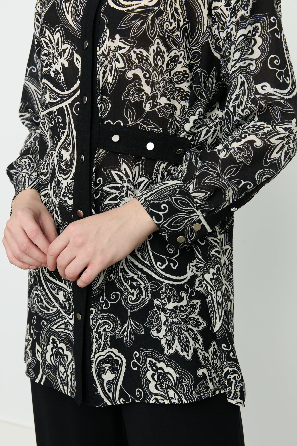 Patterned Tunic with Belt Detail - Black