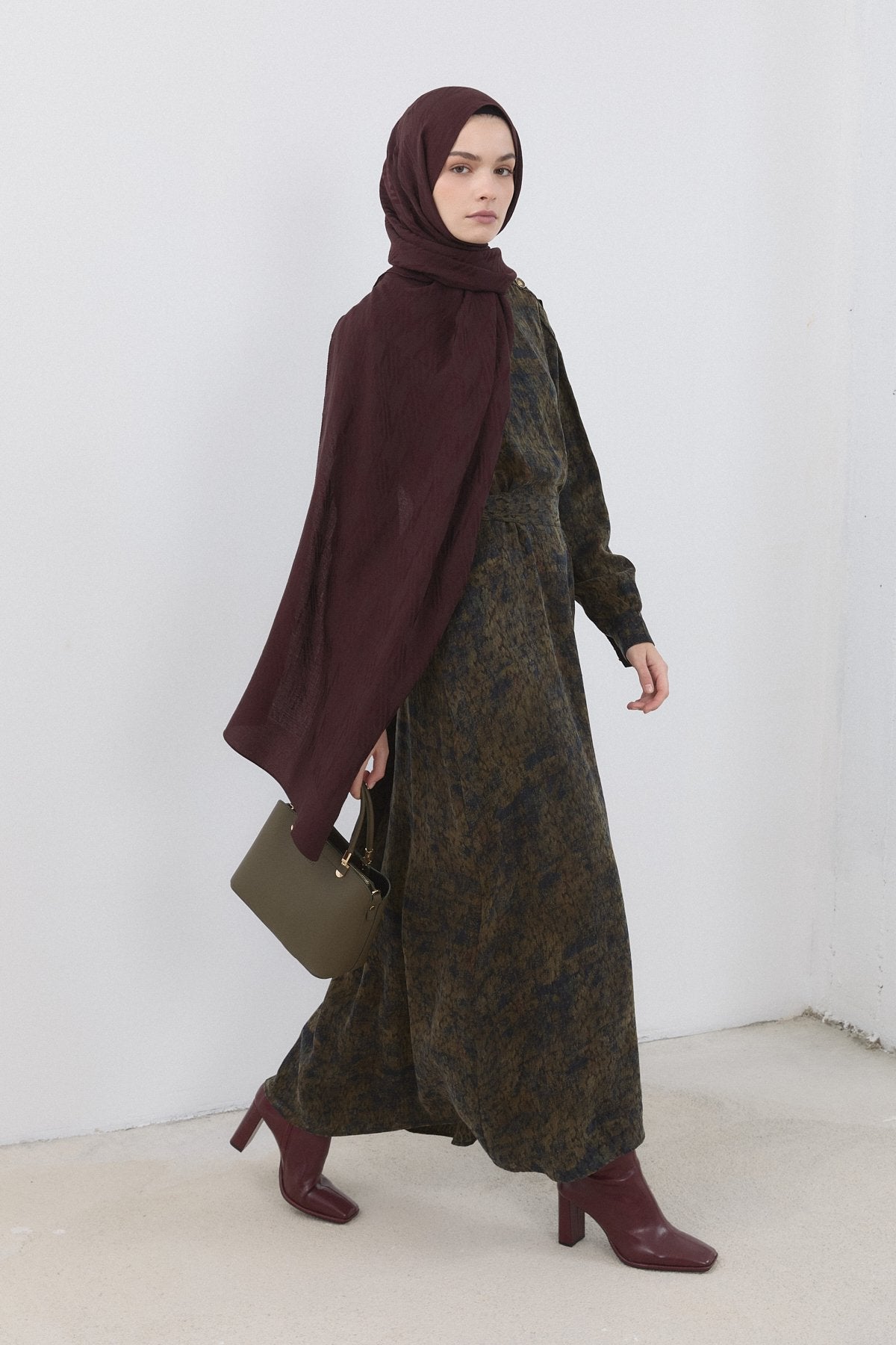 Cupra Dress with Belt Detail and Buttoned Shoulder - Khaki