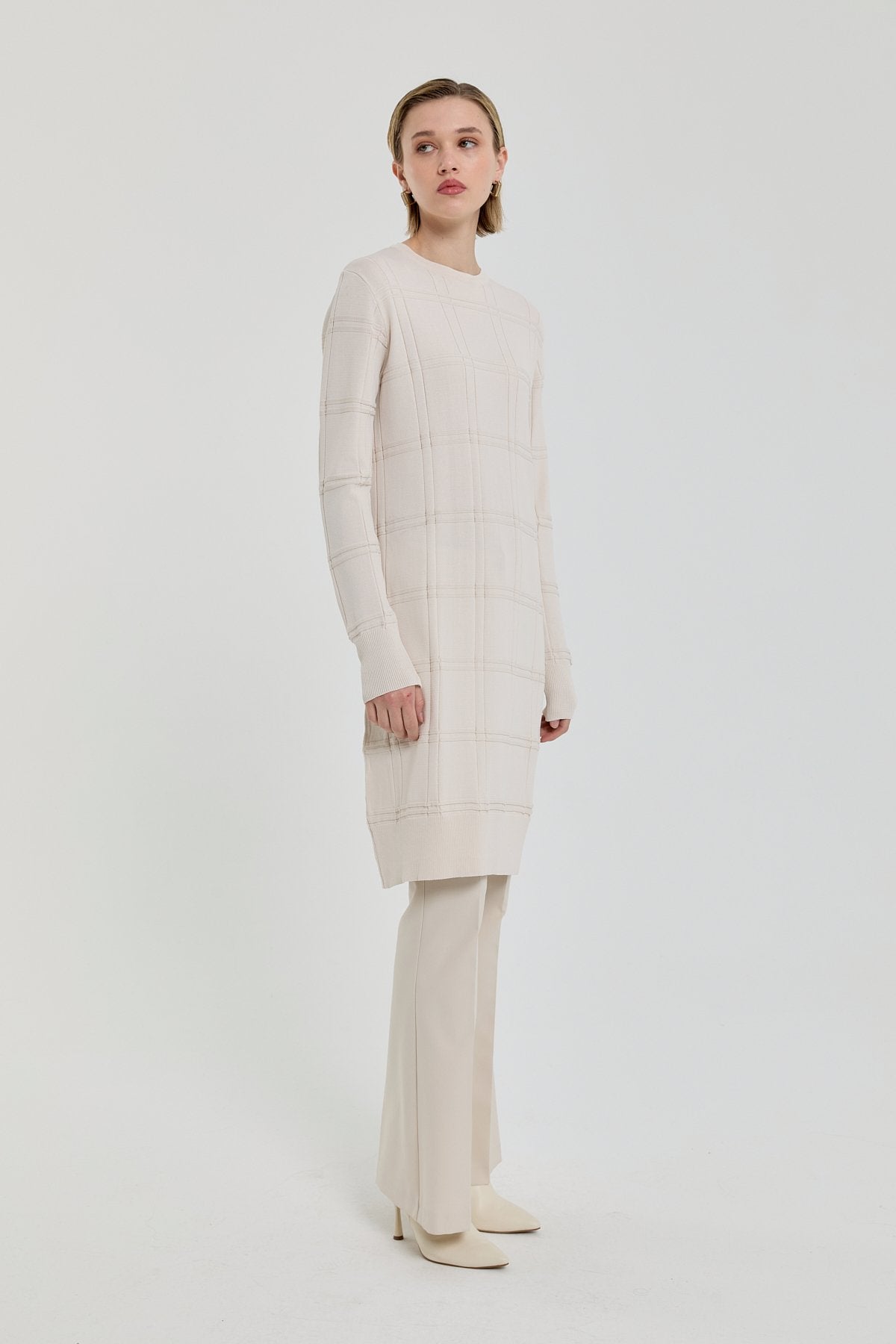 kendinden-desenli-rayon-triko-tunik-bej-258922.jpg