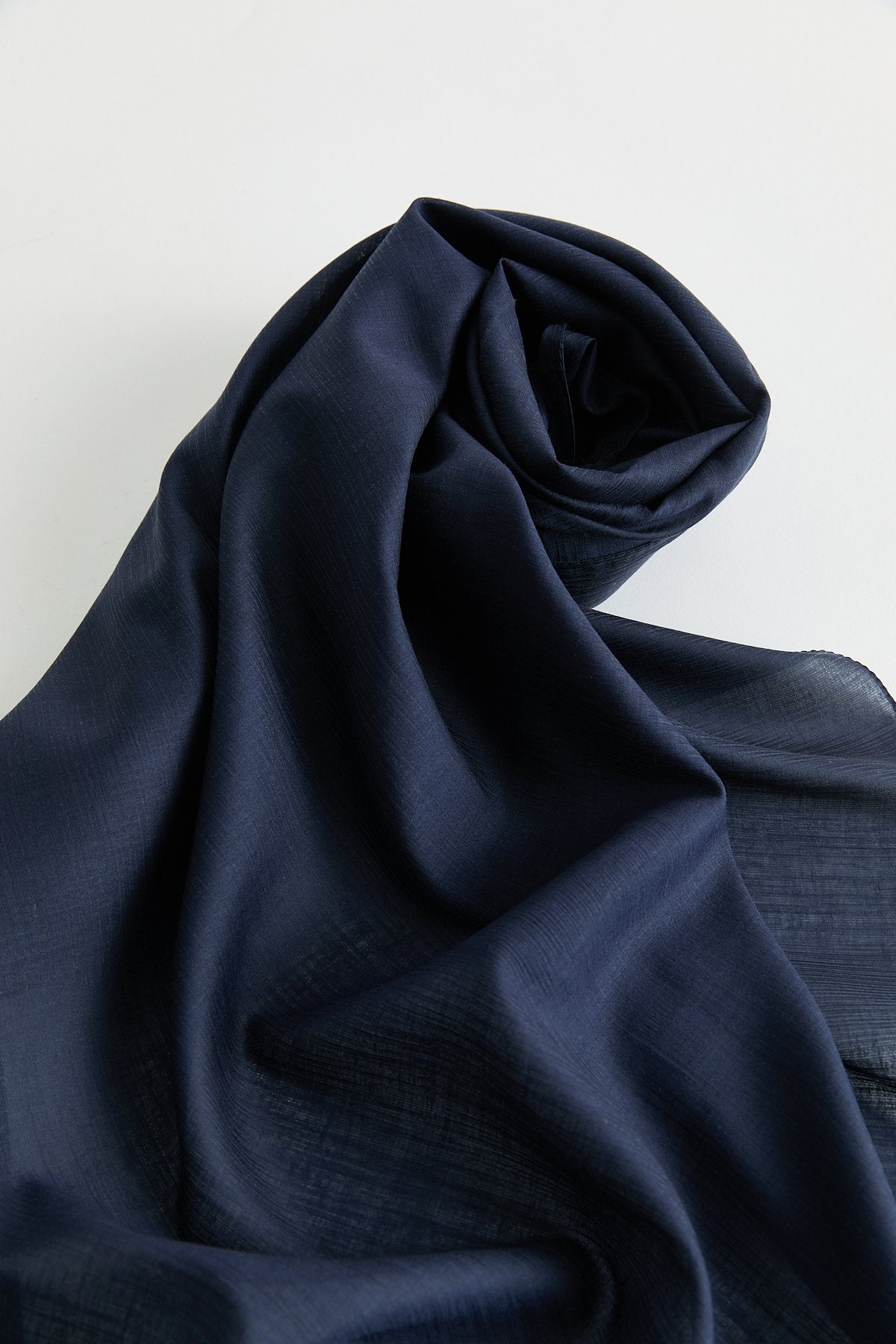 Linen-Effect Natural Lyocell Scarf - Navy Blue