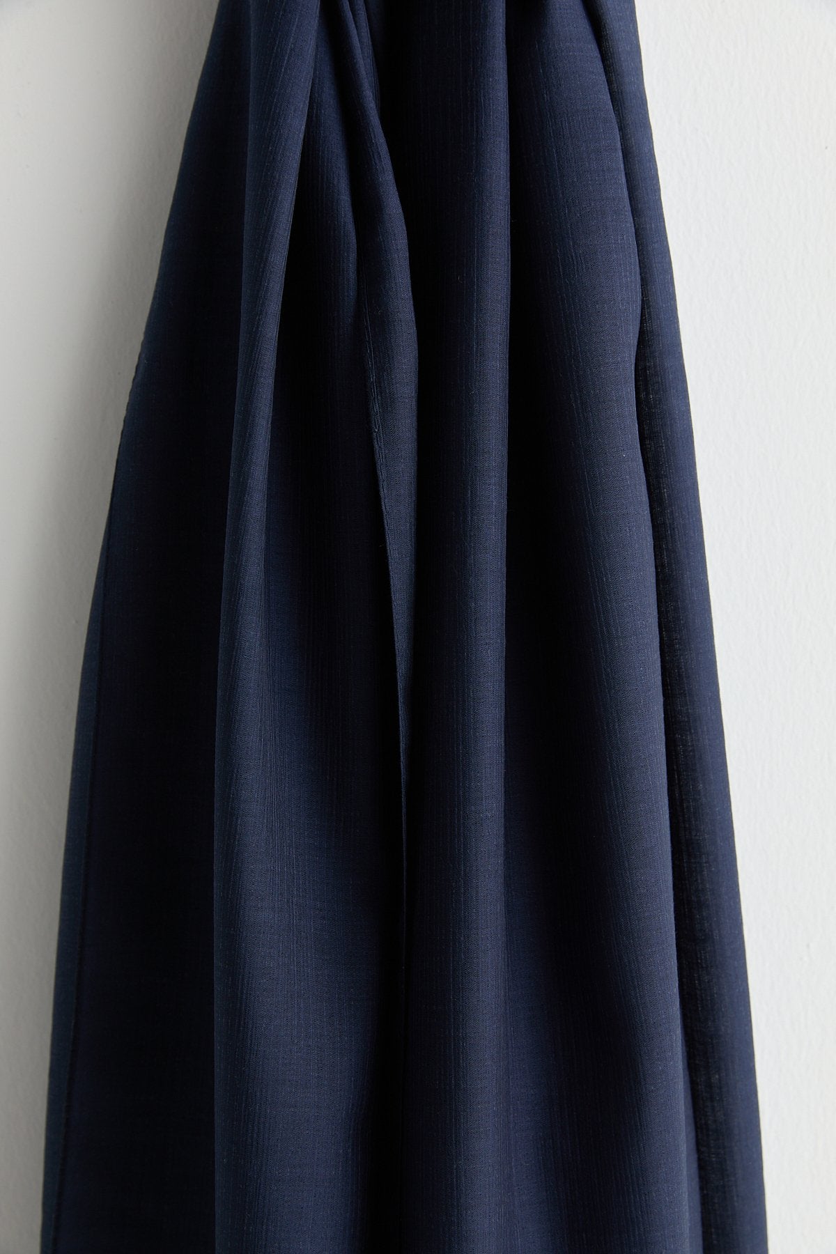 Linen-Effect Natural Lyocell Shawl - Navy Blue