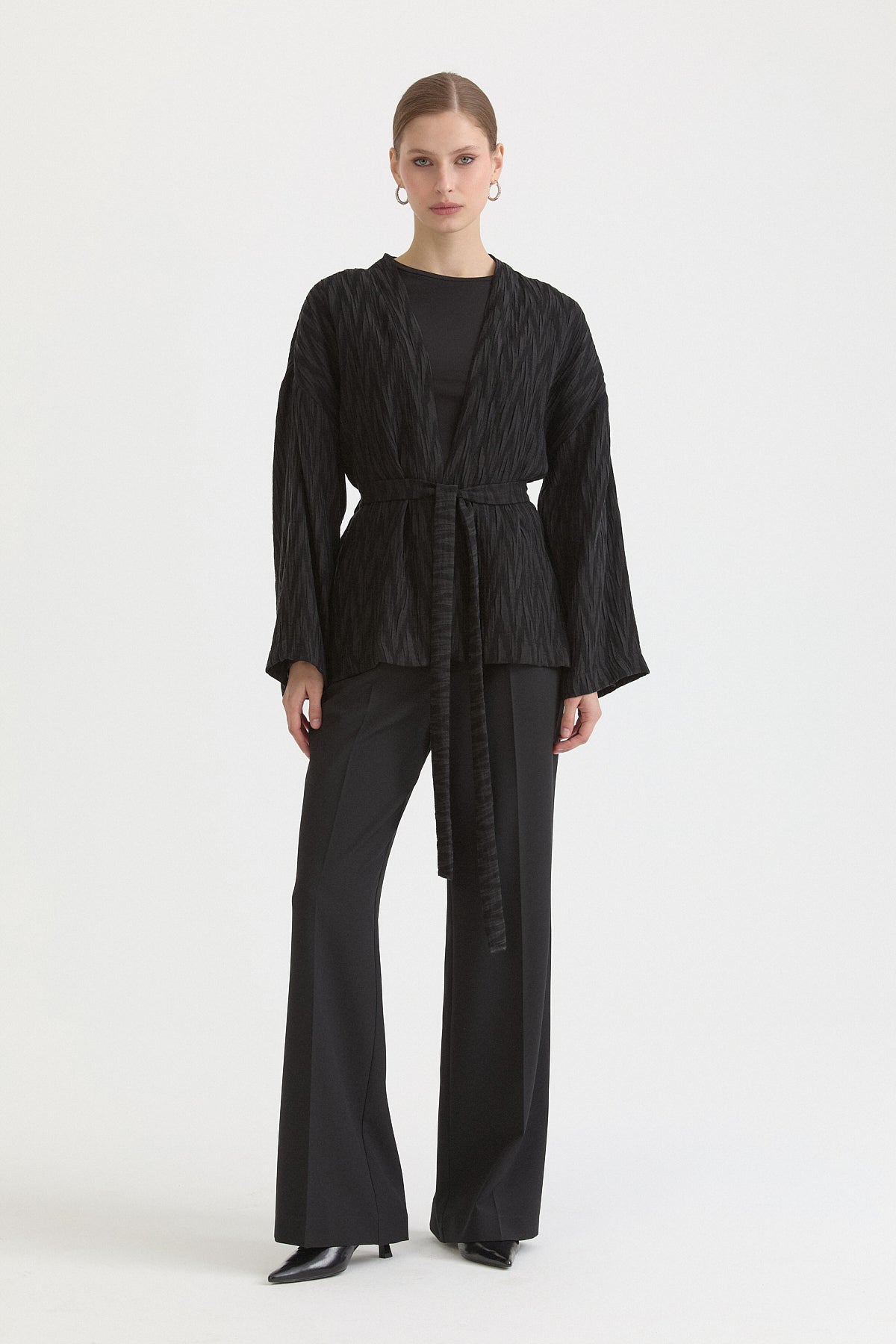 Kısa Bağlamalı Lyocell Kimono - Siyah