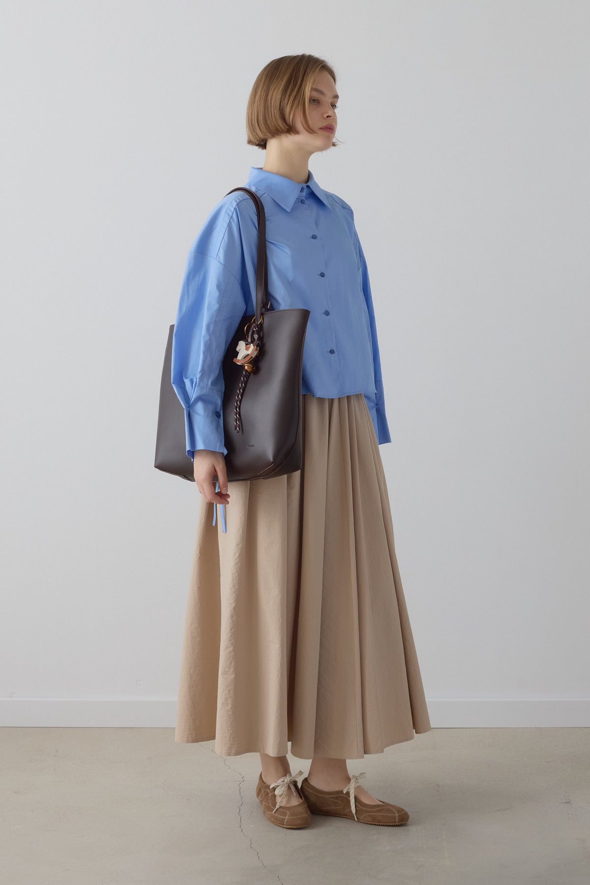kol-detayli-oversize-pamuk-gomlek-mavi-265075.jpg