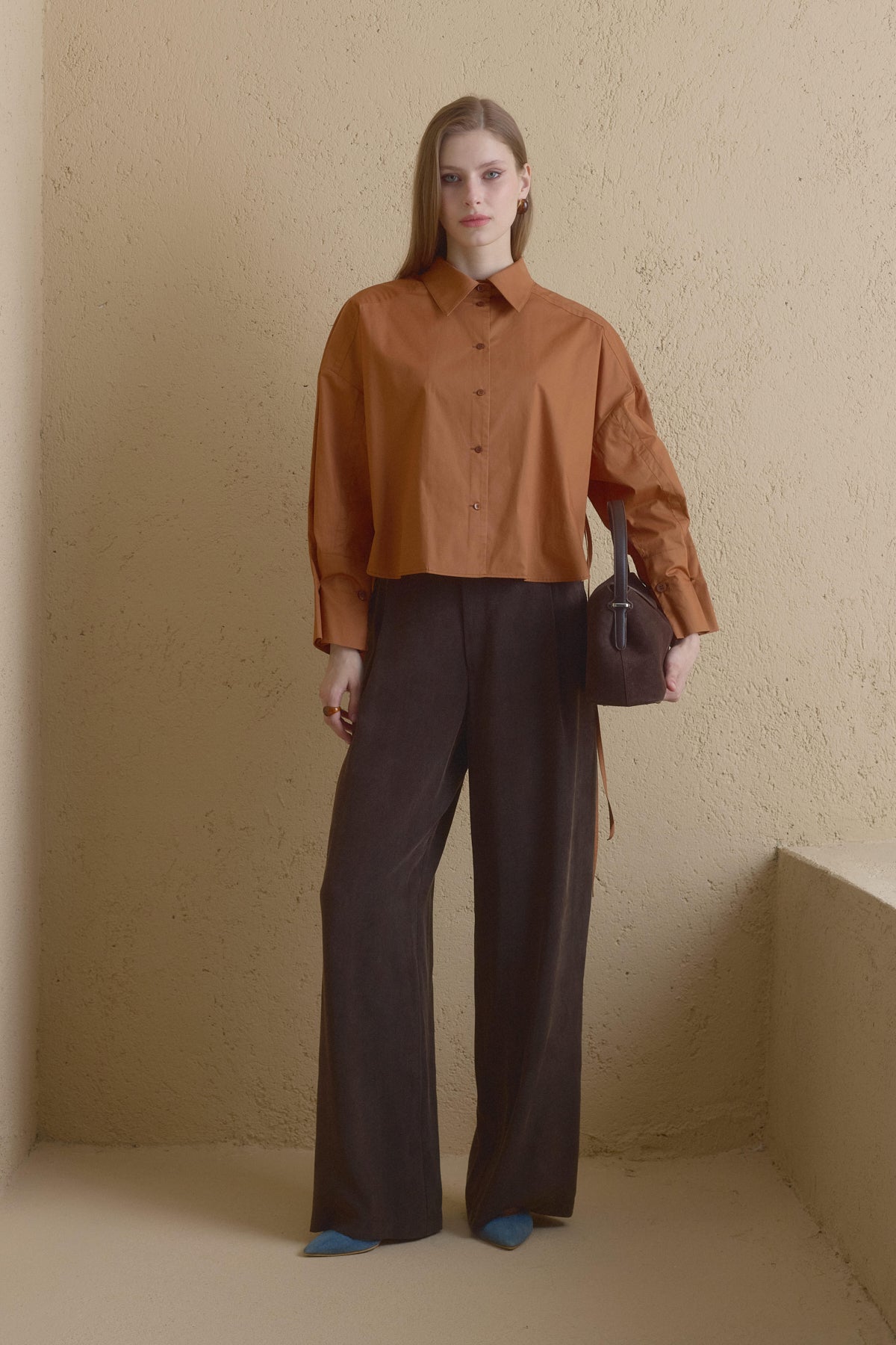 kol-detayli-oversize-pamuk-gomlek-taba-265087.jpg