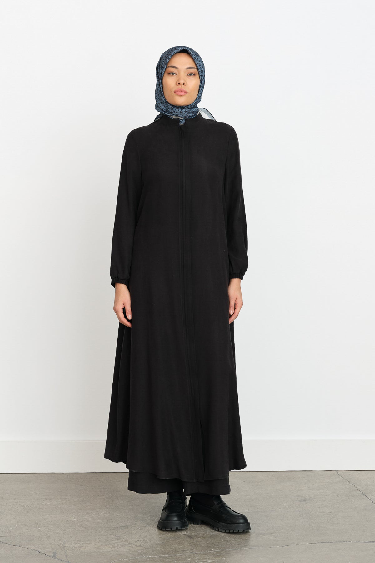 Kolları Lastikli Tencel Ferace - Siyah