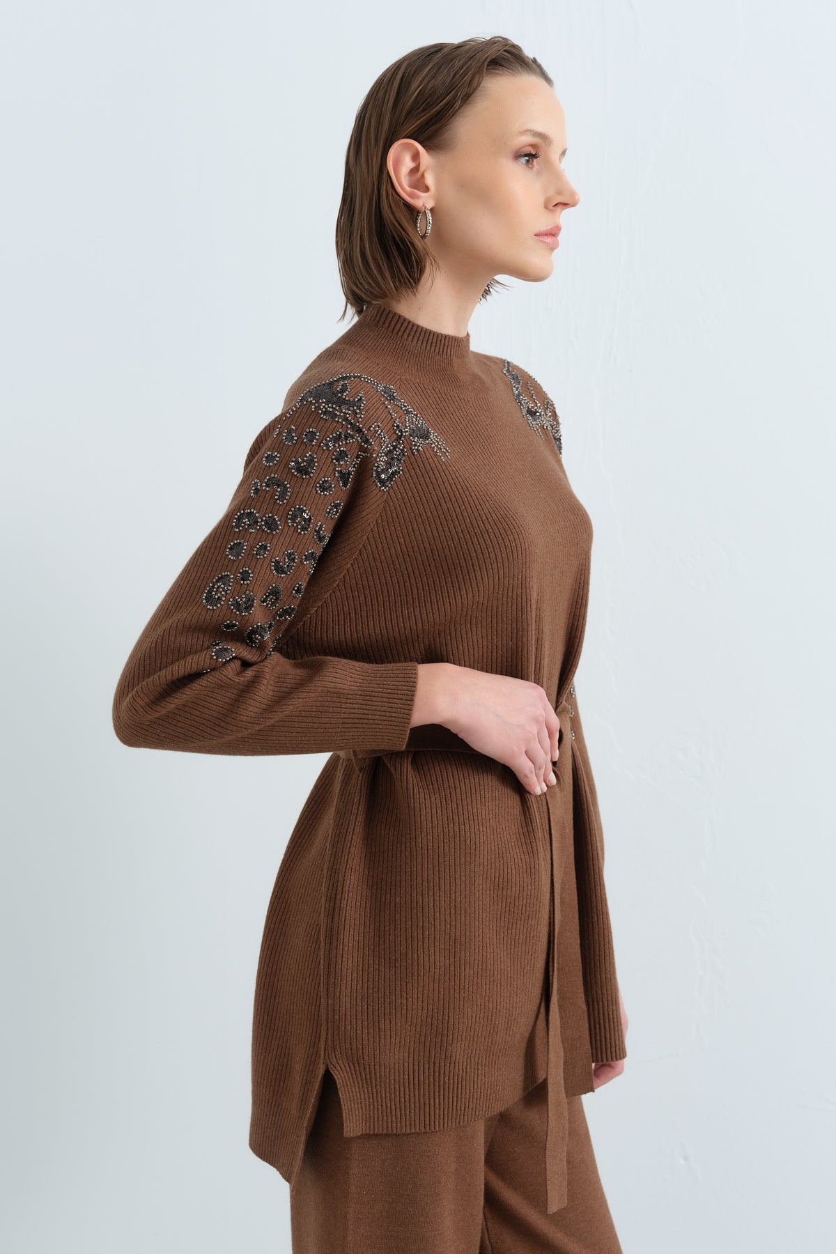 Kolları Leopar Payetli Fitilii Triko Pantolon Tunik Takım - Kahve