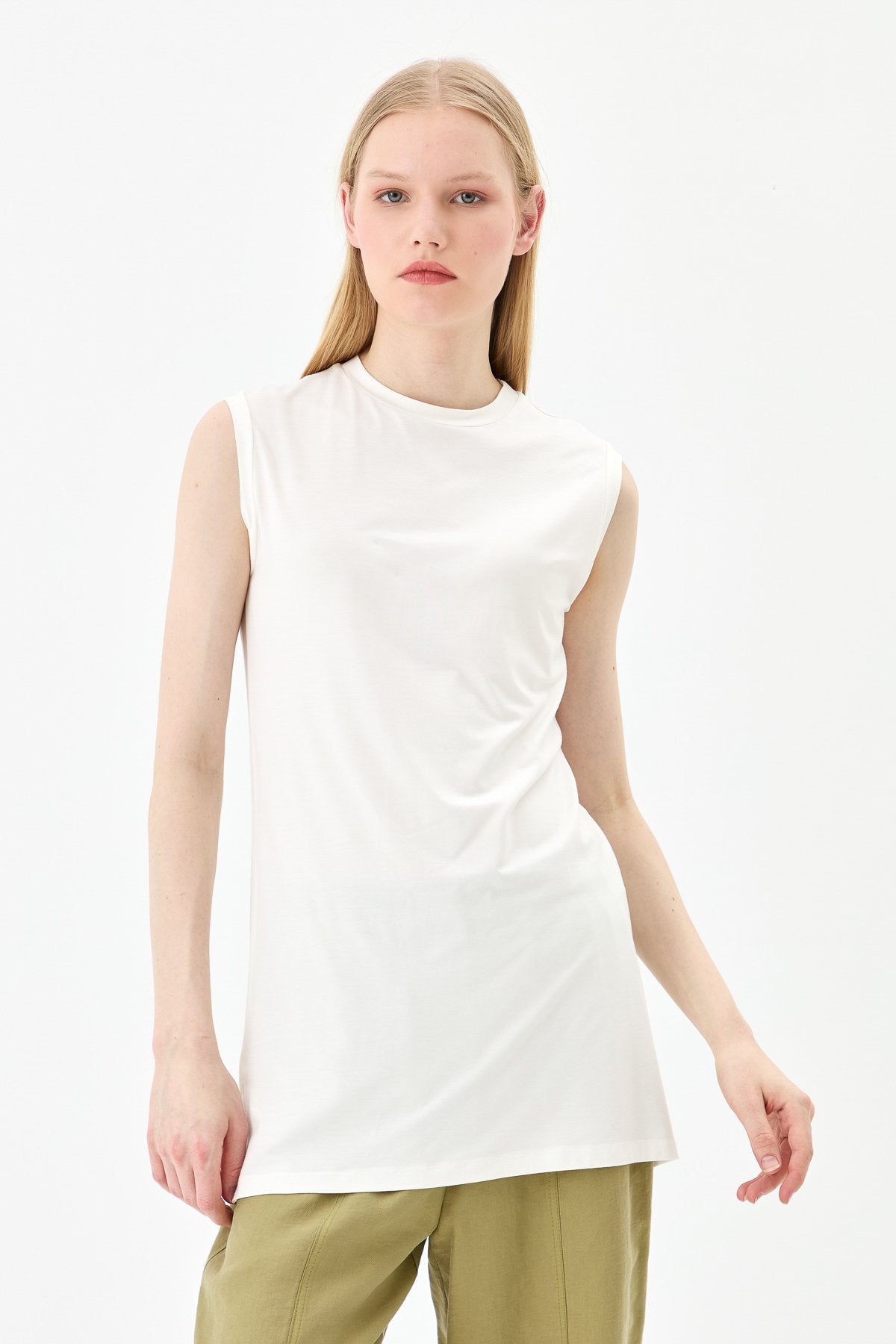 Sleeveless Cotton Undershirt - Ecru
