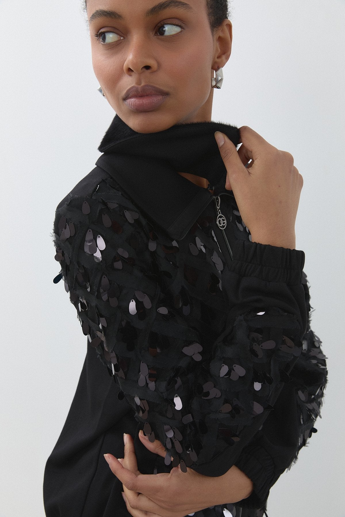 Fur and Sequin Detail Skirt and Jacket Set - Black