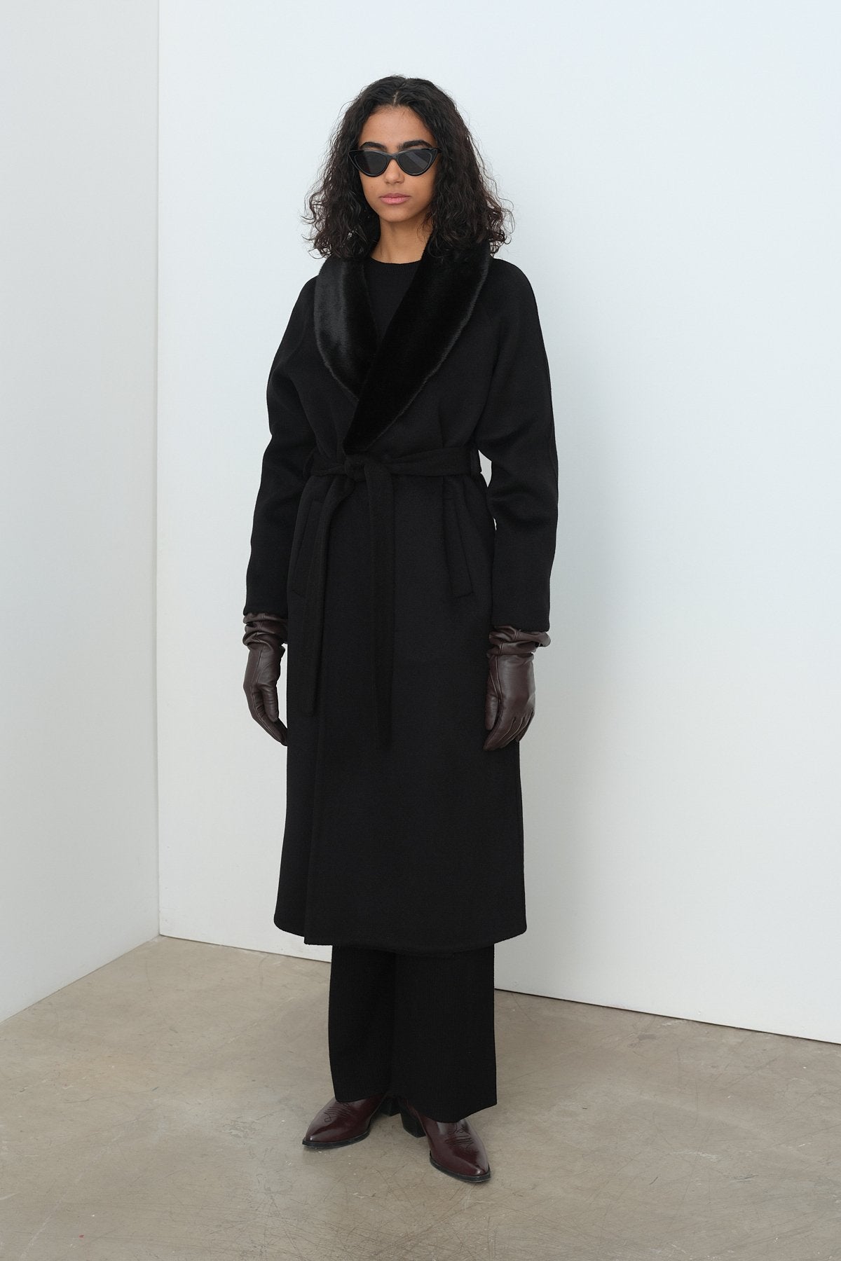 Cashmere Coat with Fur-Trimmed Shawl Collar and Belt - Black
