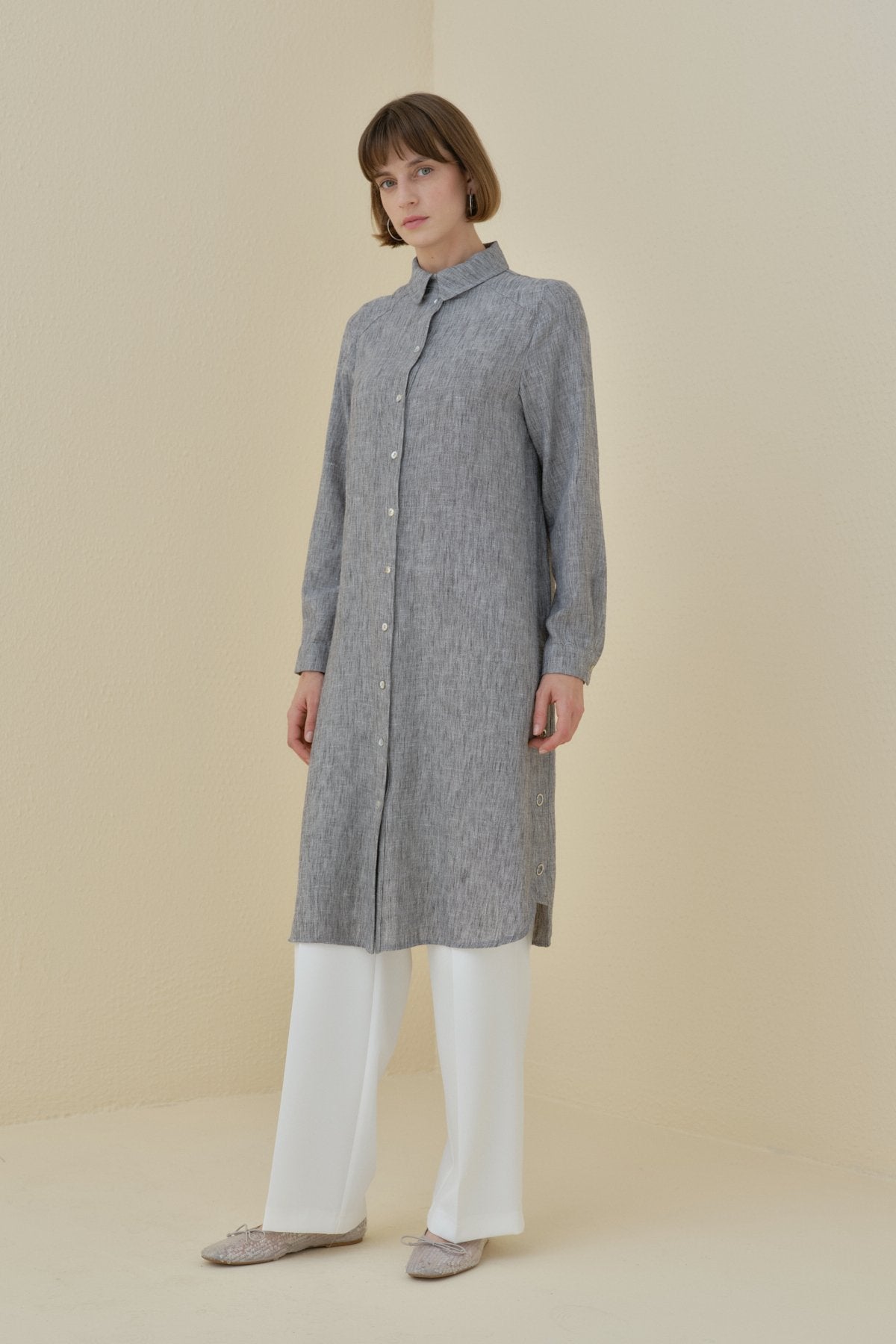 Eyelet Detail Shirt Collar Linen-Look Tunic - Black