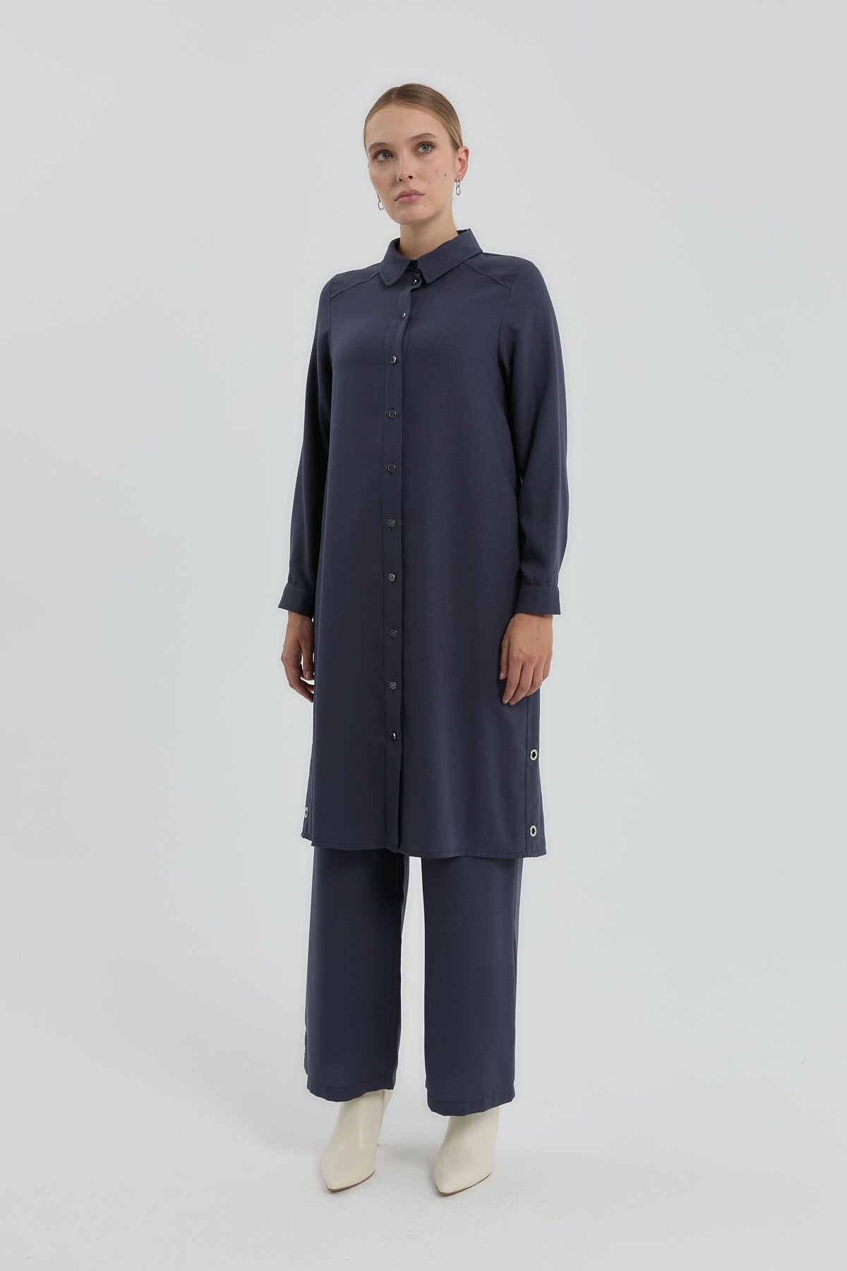 kusgozu-detayli-gomlek-yaka-tunik-lacivert-256294.jpg