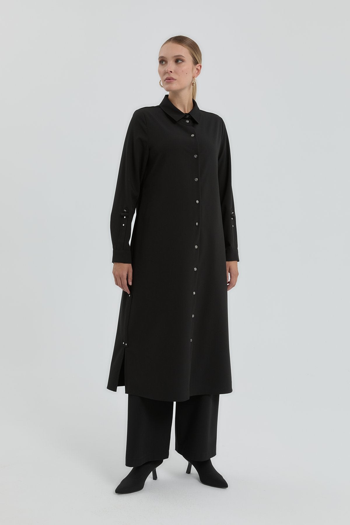 kusgozu-detayli-gomlek-yaka-tunik-siyah-256158.jpg