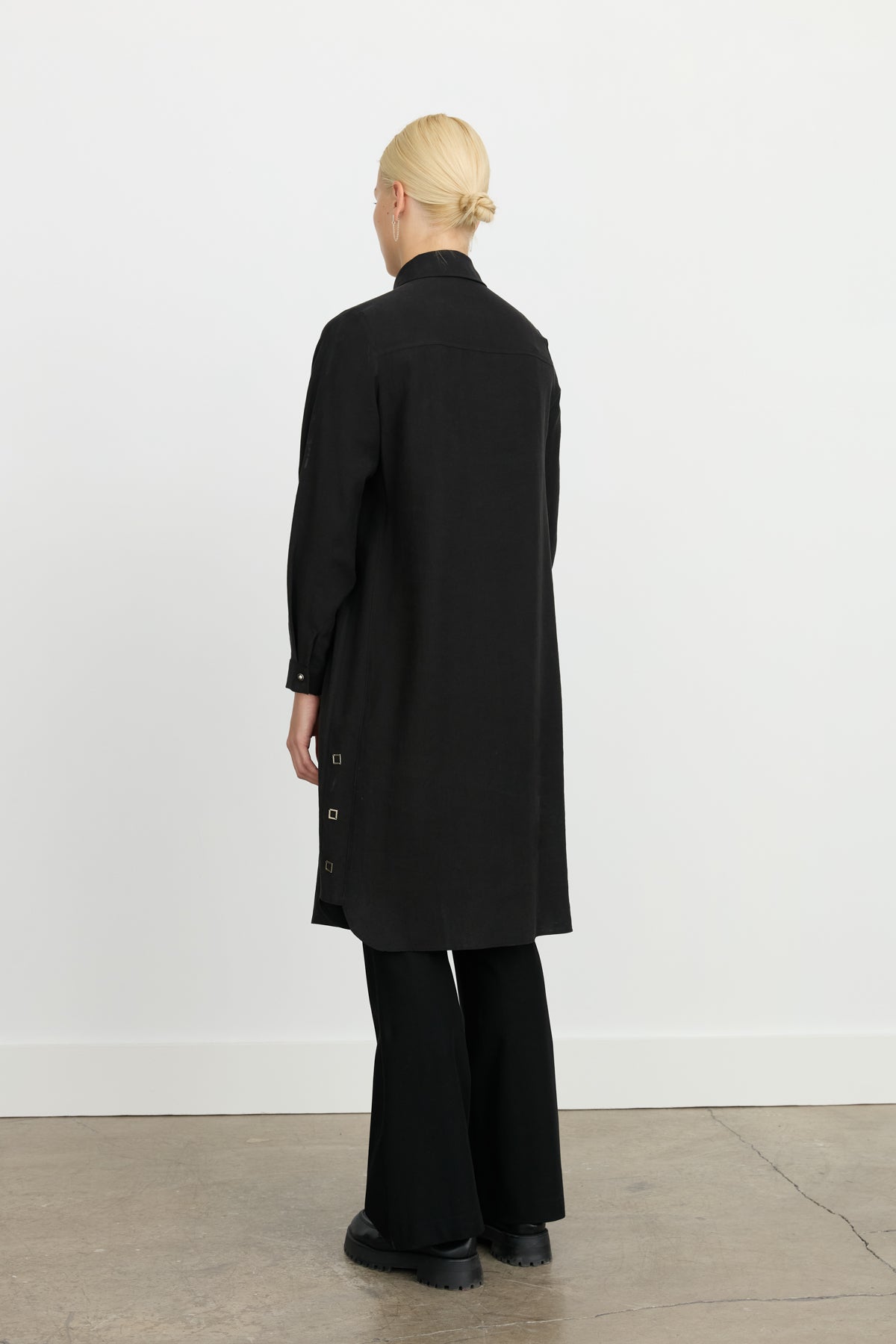 Kuşgözü Detaylı Tencel Tunik - Siyah