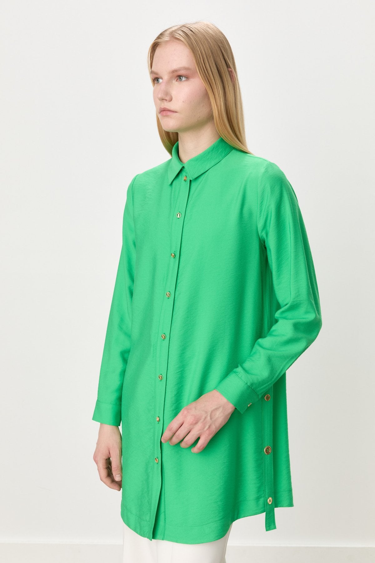 metal-aksesuar-detayli-tencel-karisim-tunik-benetton-yesili-254730.jpg