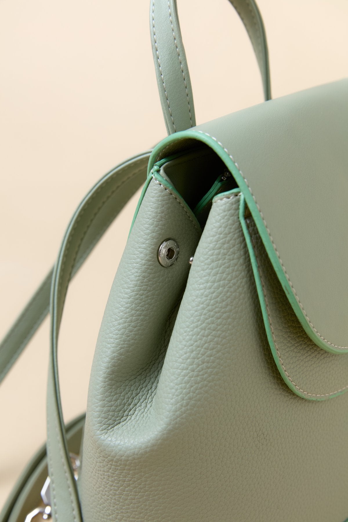 Metal Clasp Backpack - Mint