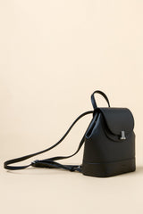Backpack with Metal Closure - Black