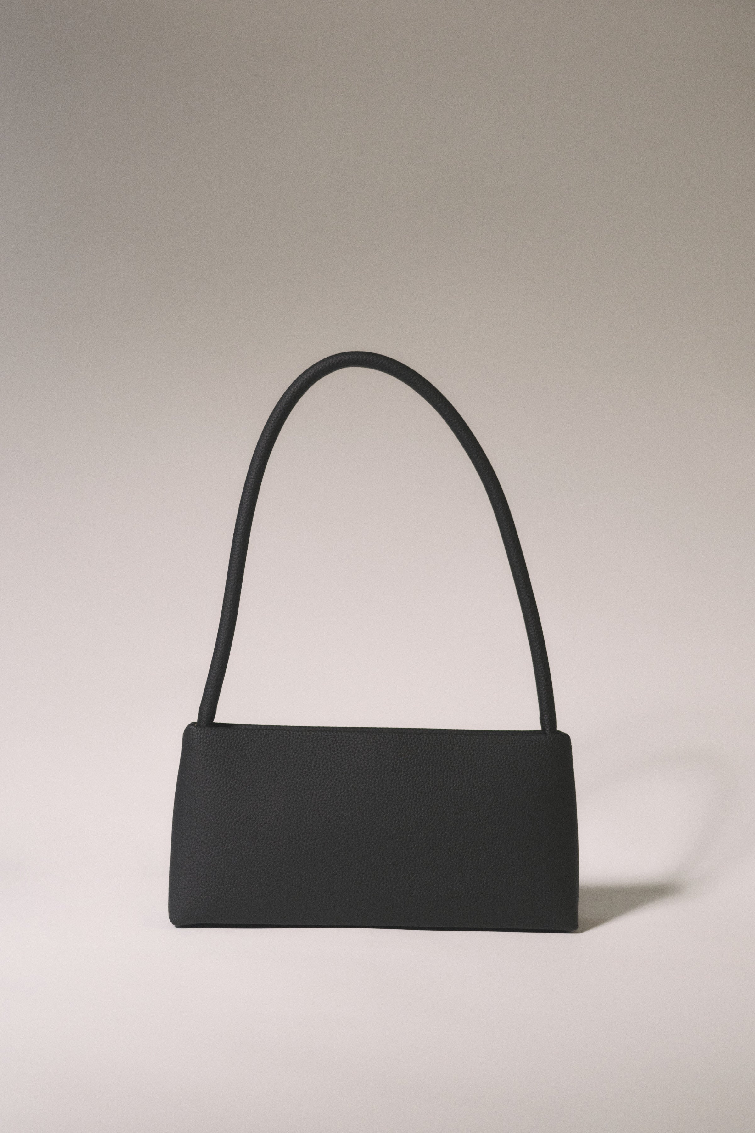 Minimal Omuz Çantası - Siyah