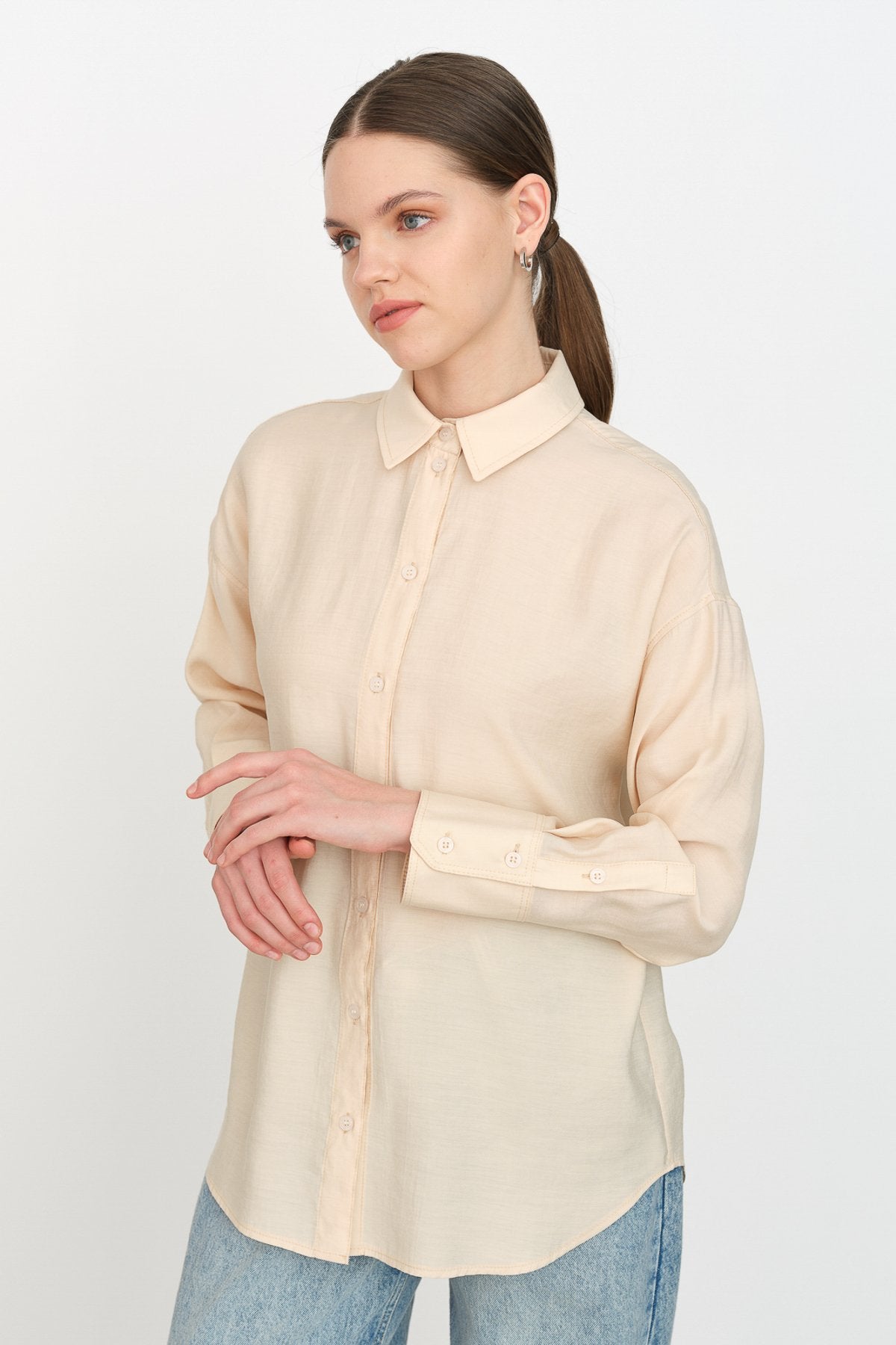 modal-basic-gomlek-krem-247466.jpg