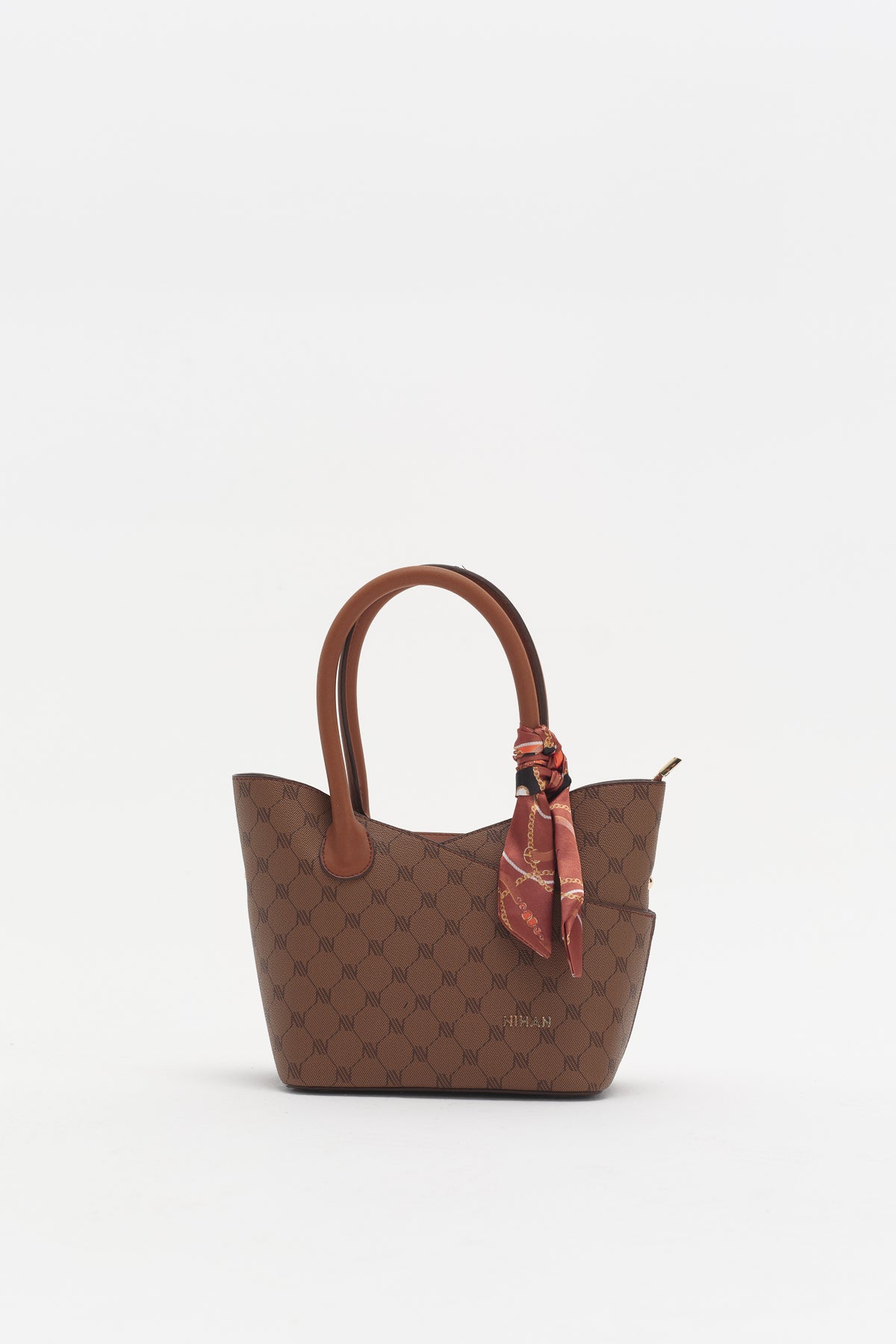 monogram-el-cantasi-taba-264584_f1fa6f34-5712-4d26-add3-9487bd475b5f.jpg