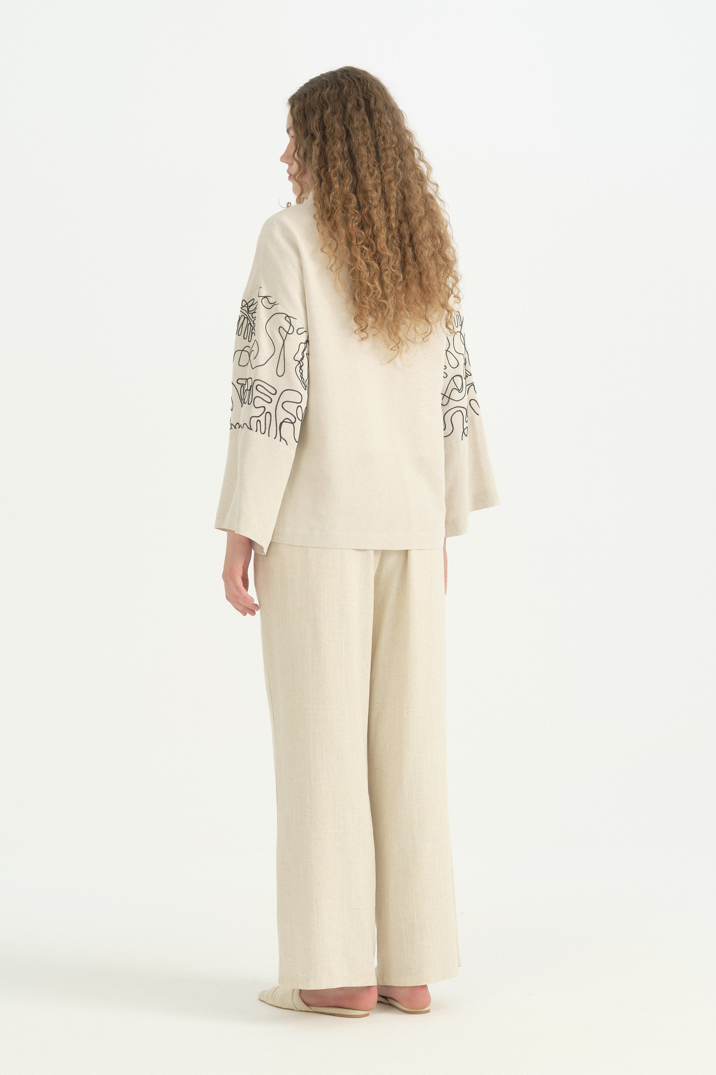 Nakış Detaylı Bağcıklı Pamuklu Kimono - Siyah
