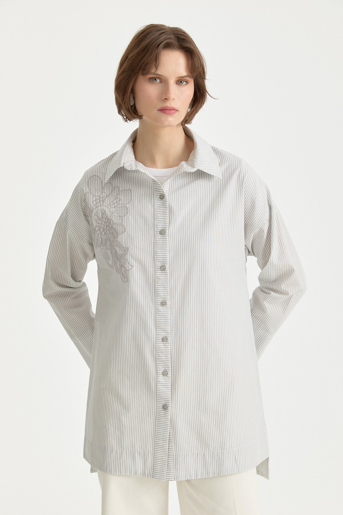 nakis-detayli-cizgili-pamuk-tunik-gri-263221.jpg
